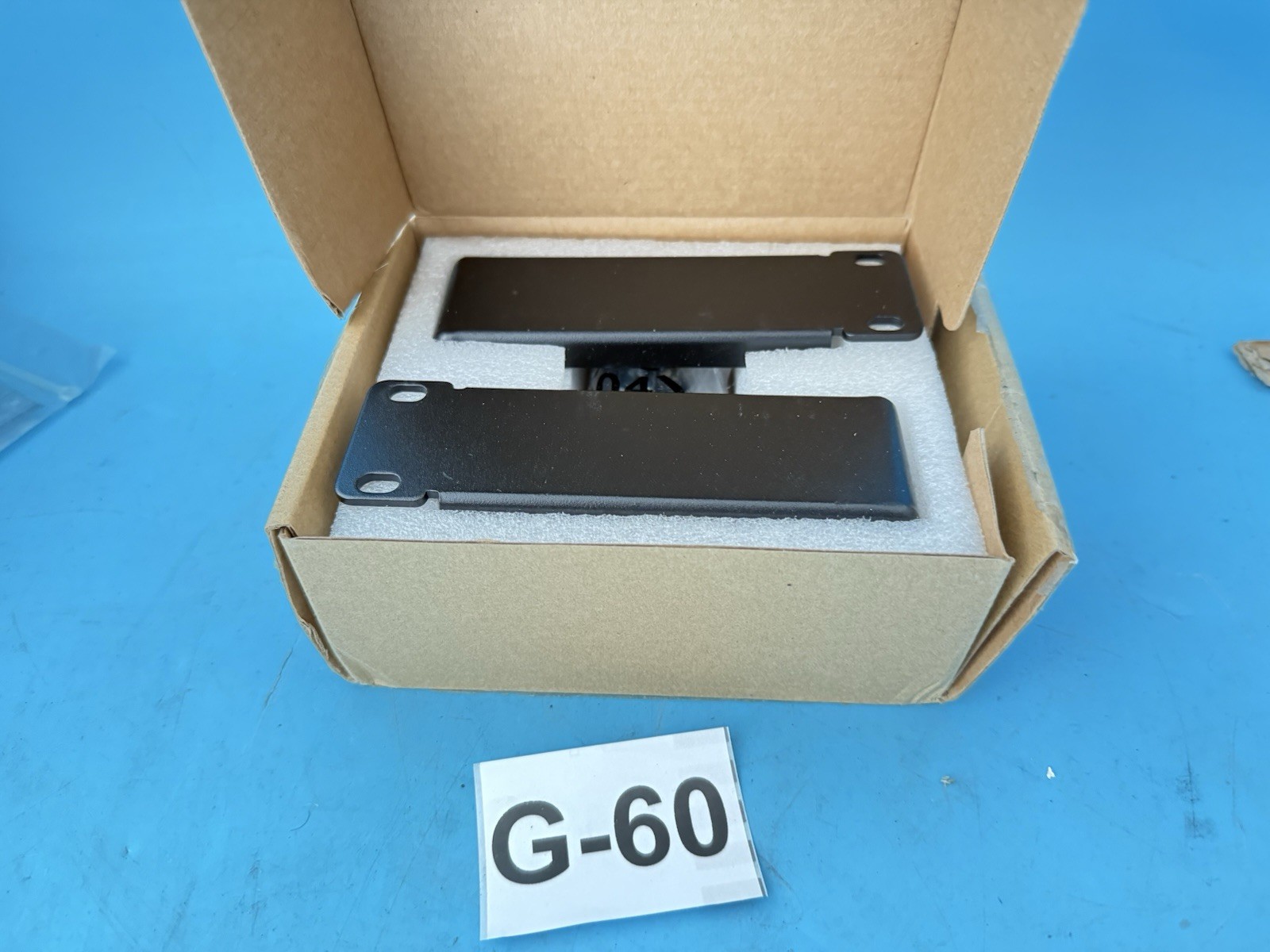 Dell 07YYKH X10XX-L-BRACKET-R Rack Mount Brackets Kit for Dell X-Series Network