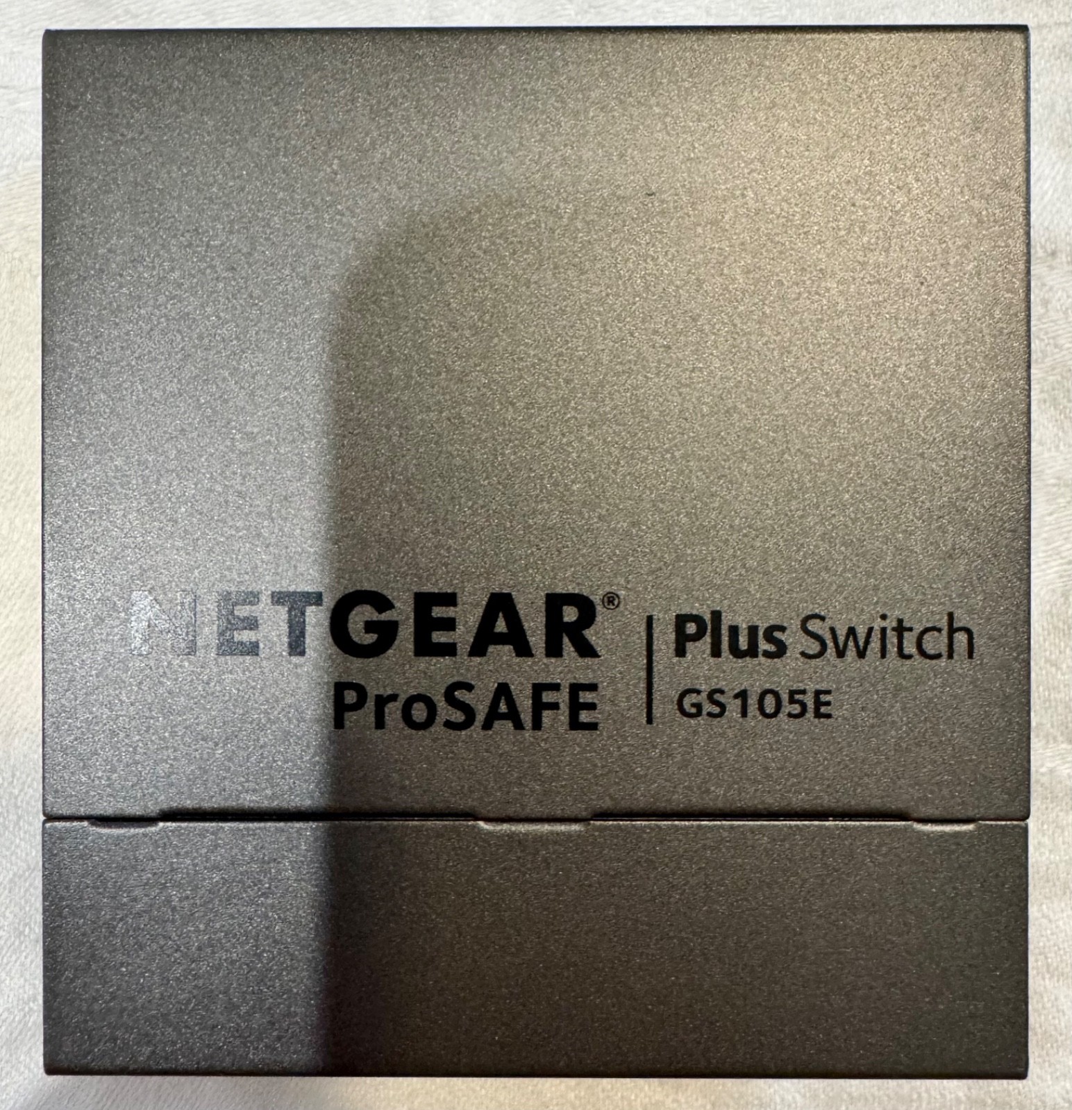NETGEAR ProSafe Plus GS105Ev2 - 5 Port Gigabit Switch Managed