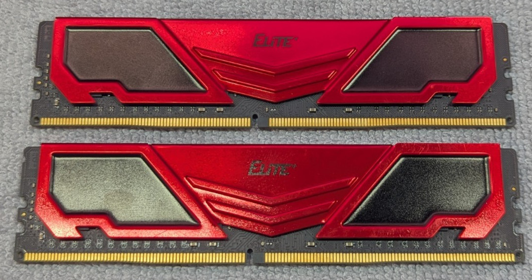 TeamGroup Elite 16GB (2x8GB) RAM DDR4 2666MHz Red