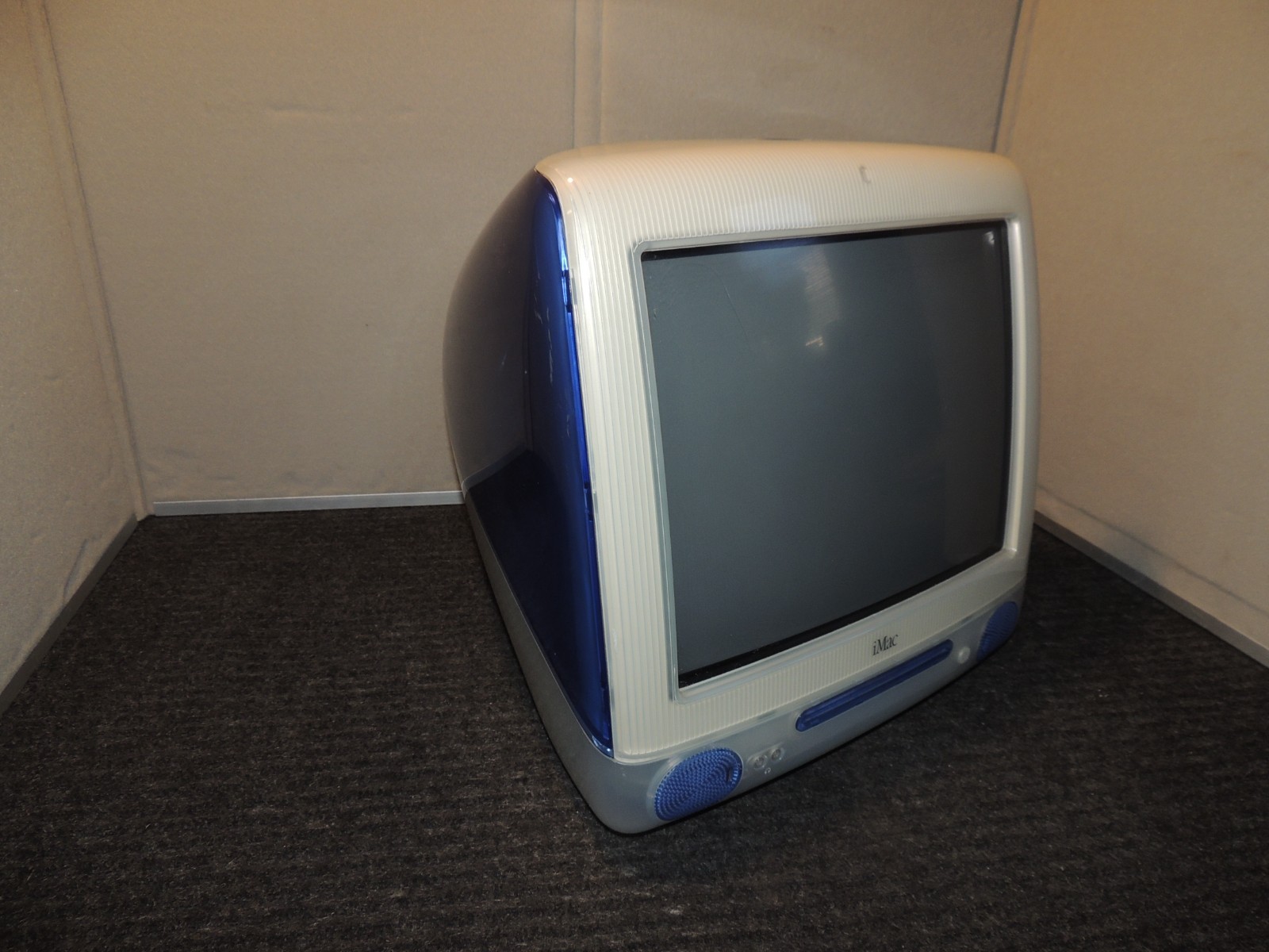 Vintage Apple IMAC Model: M5521