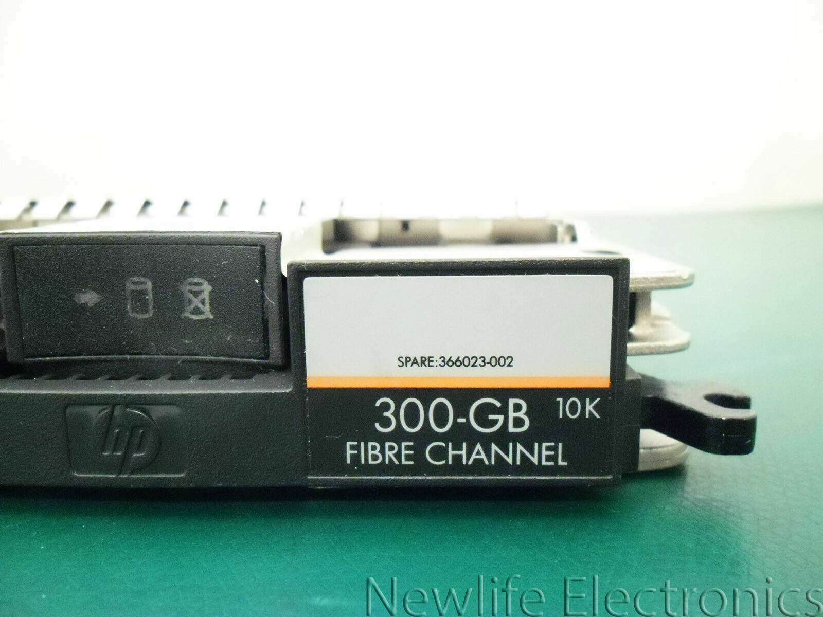 HP 366023-002 300 GB 10,000 RPM 3.5 in. Fiber Channel HDD 359438-010 BD3005B779