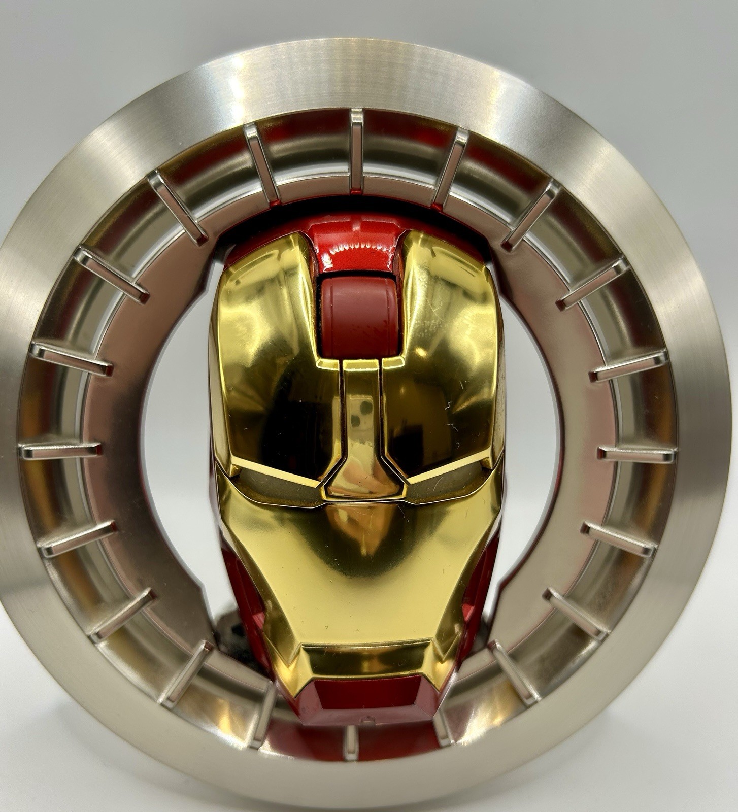 Marvel Iron Man 3 E-Blue Wireless Mouse Arc Reactor Stand No Receiver