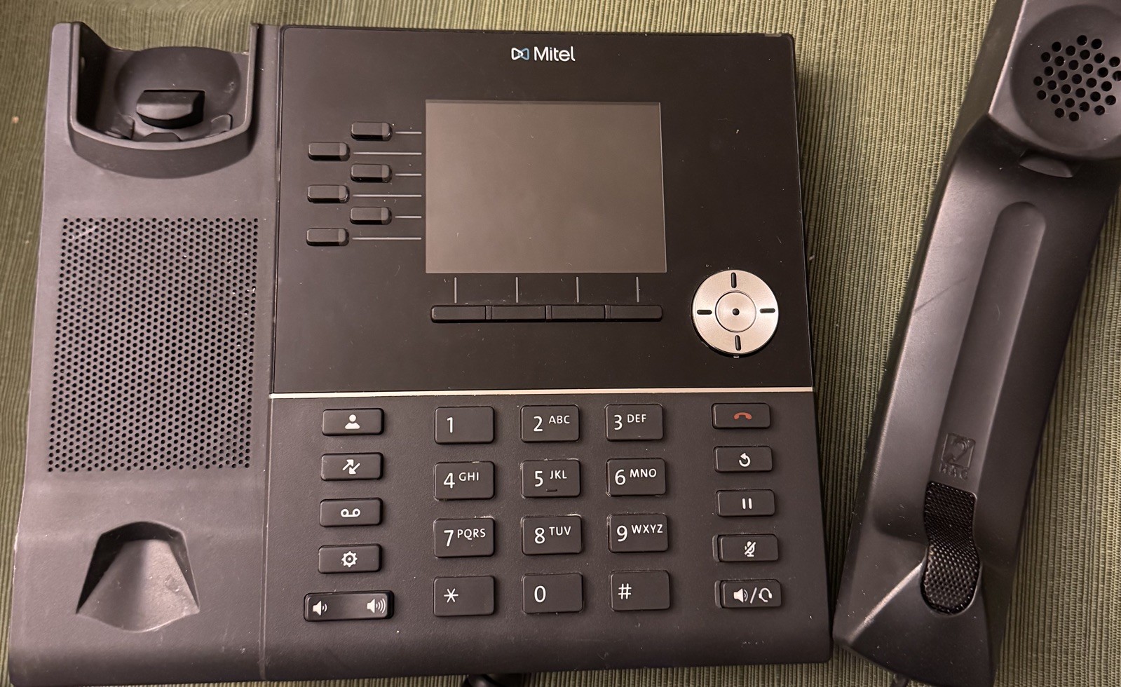 Mitel 6920 IP phone (Corded telephone)