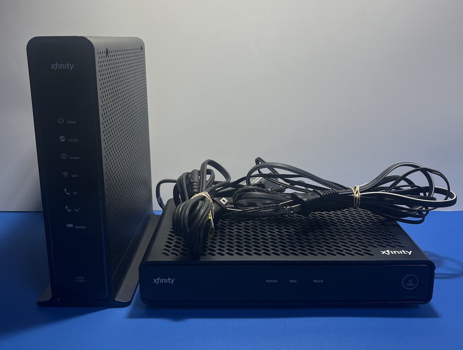 ARRIS Xfinity TG862 Residential Gateway & Router with battery backup