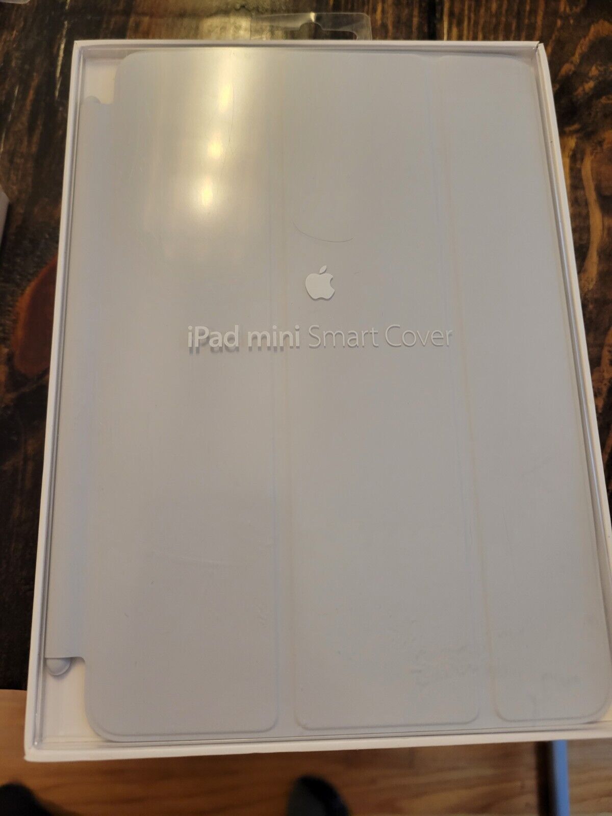 NEW IN PACKAGE 100%  AUTHENTIC APPLE IPAD MINI SMART COVER Light GRAY MD967LL/A