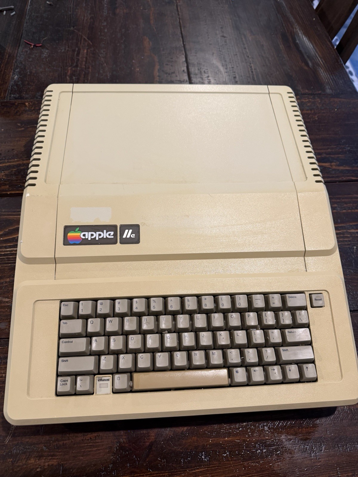 Apple IIe Enhanced A2S2064 Computer 80 Column Disk Controller No Power source
