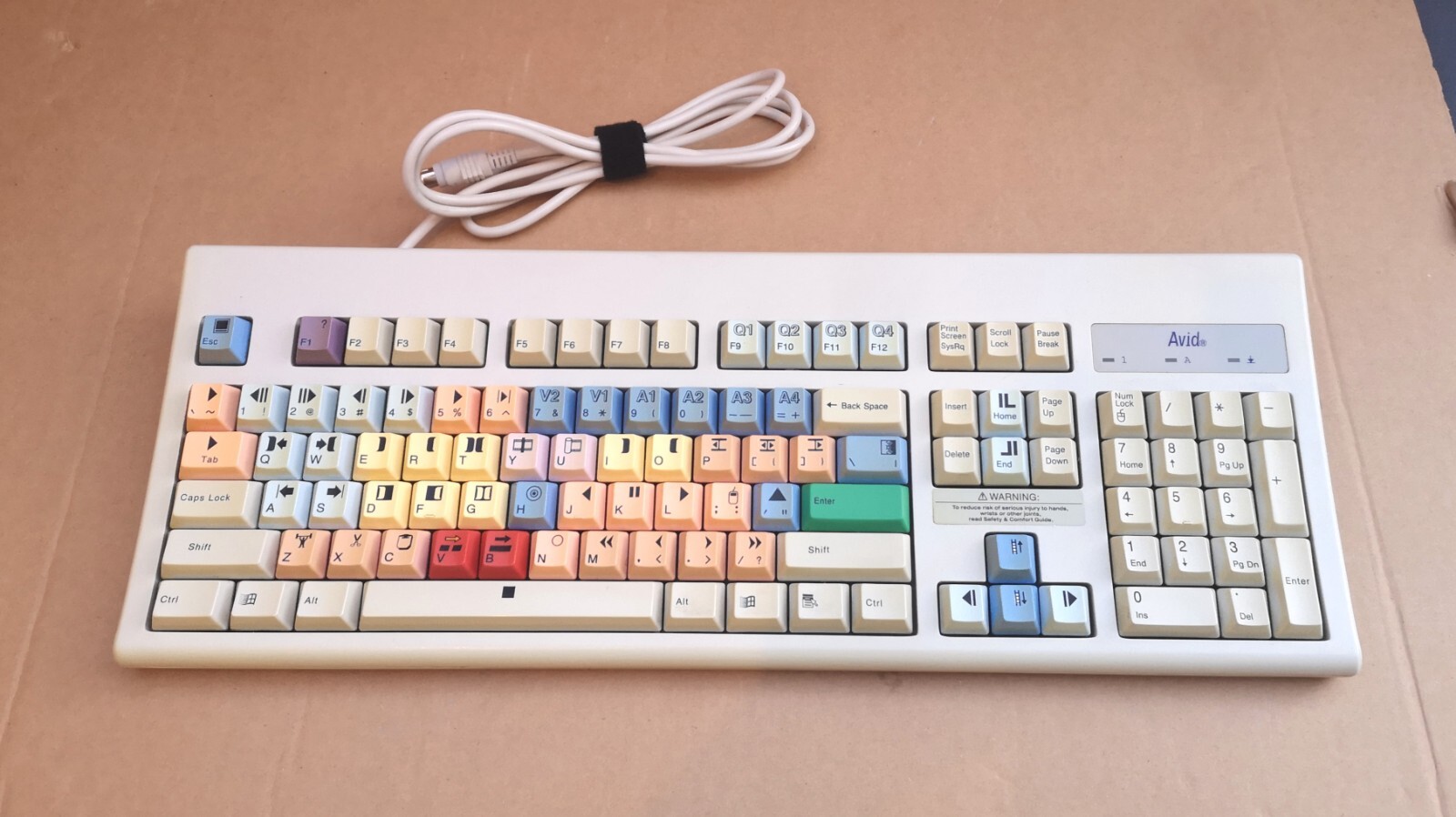 RARE Avid Media Composer Keycaps PS/2 PC Keyboard EXCELLENT Local Pickup LA