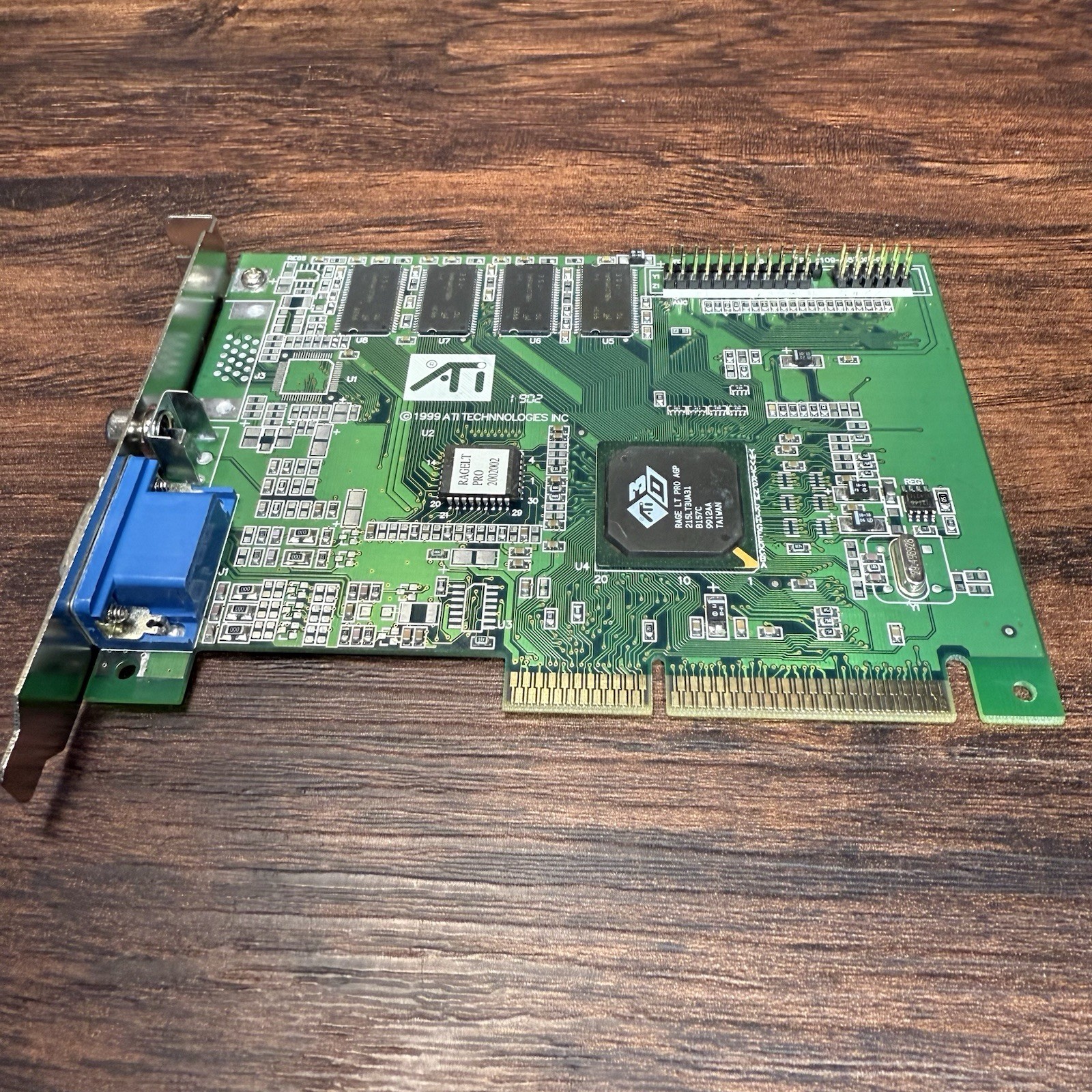 ATI Xpert 98 8MB AGP 2X Video Card RAGE LT PRO 9x/ME/NT/2K