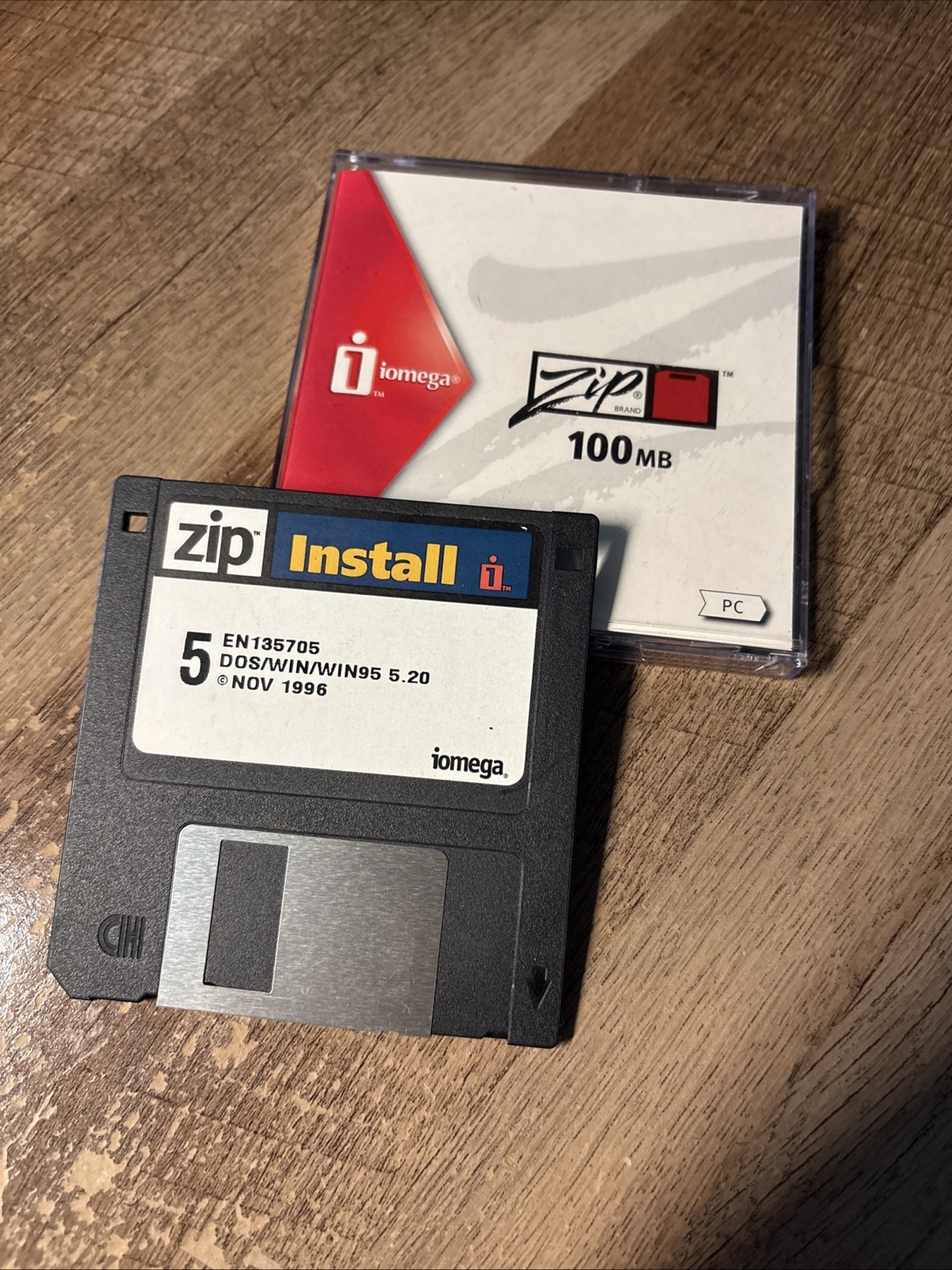 iomega ZIP100 Zip Drive 100MB EN135704 Windows/DOS Install Disk Black/Gray