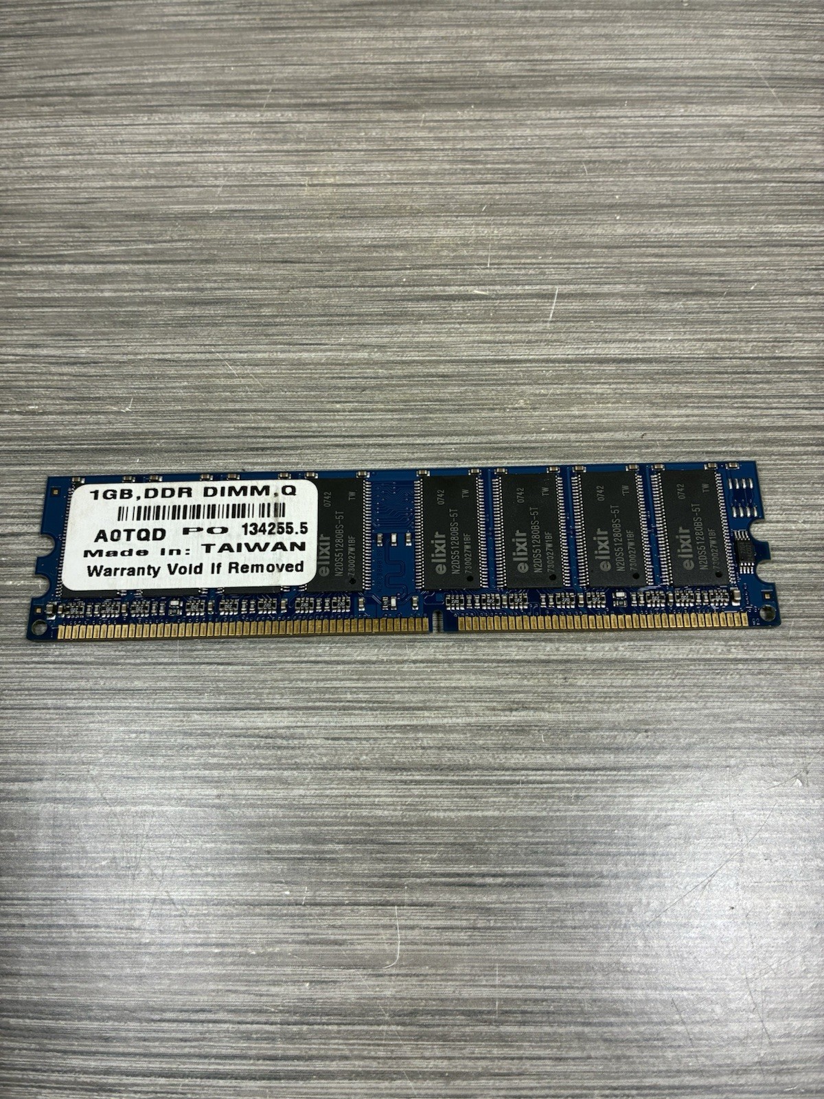1GB Elixir DDR (DDR1) Desktop RAM Module Model Number M2Y1G64DS8HC1G-5T