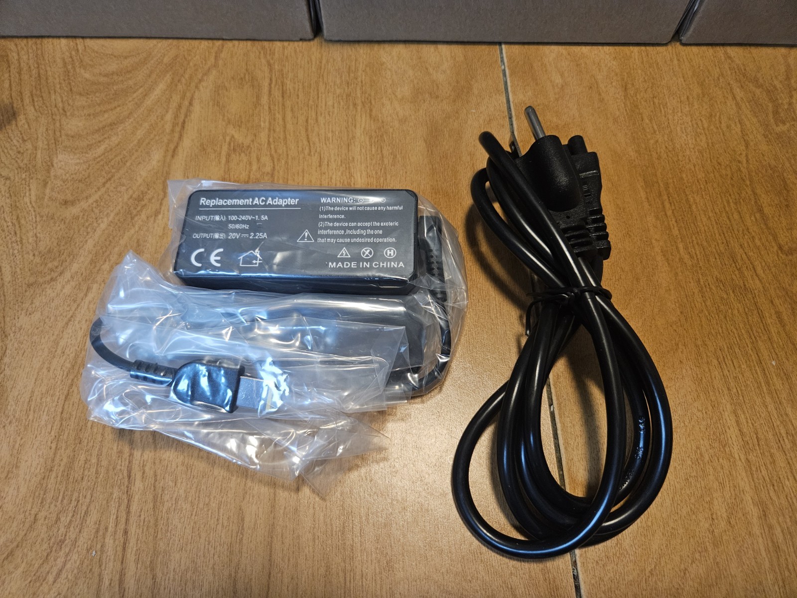 Lenovo ThinkPad 45W Square Tip AC Adapter 20V 2.25A Yellow Tip Replacement