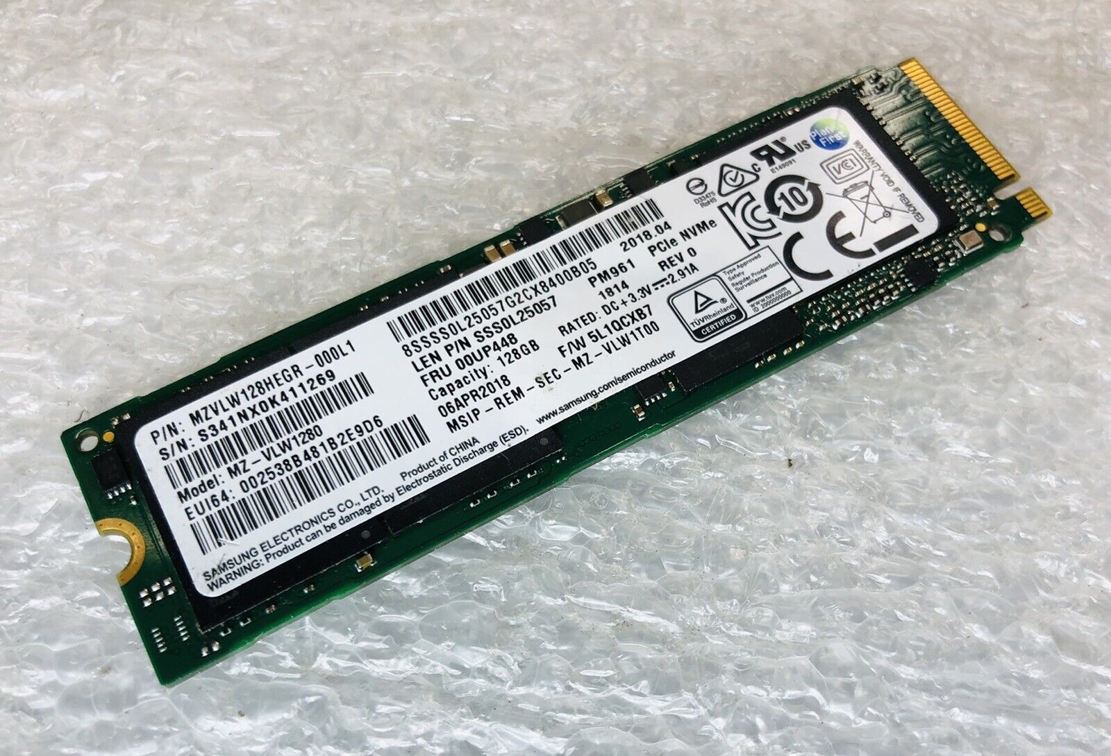 Samsung PM961 128GB PCIe NVMe SSD, MZVLW128HEGR-000L1, 00UP448
