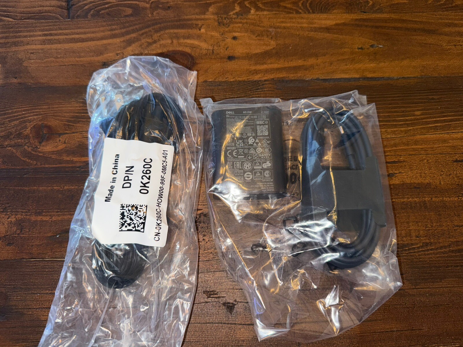 New Original Dell Latitude 9330 2-in-1 LA60NM200 DA60NM200 60W Type-C AC Adapter