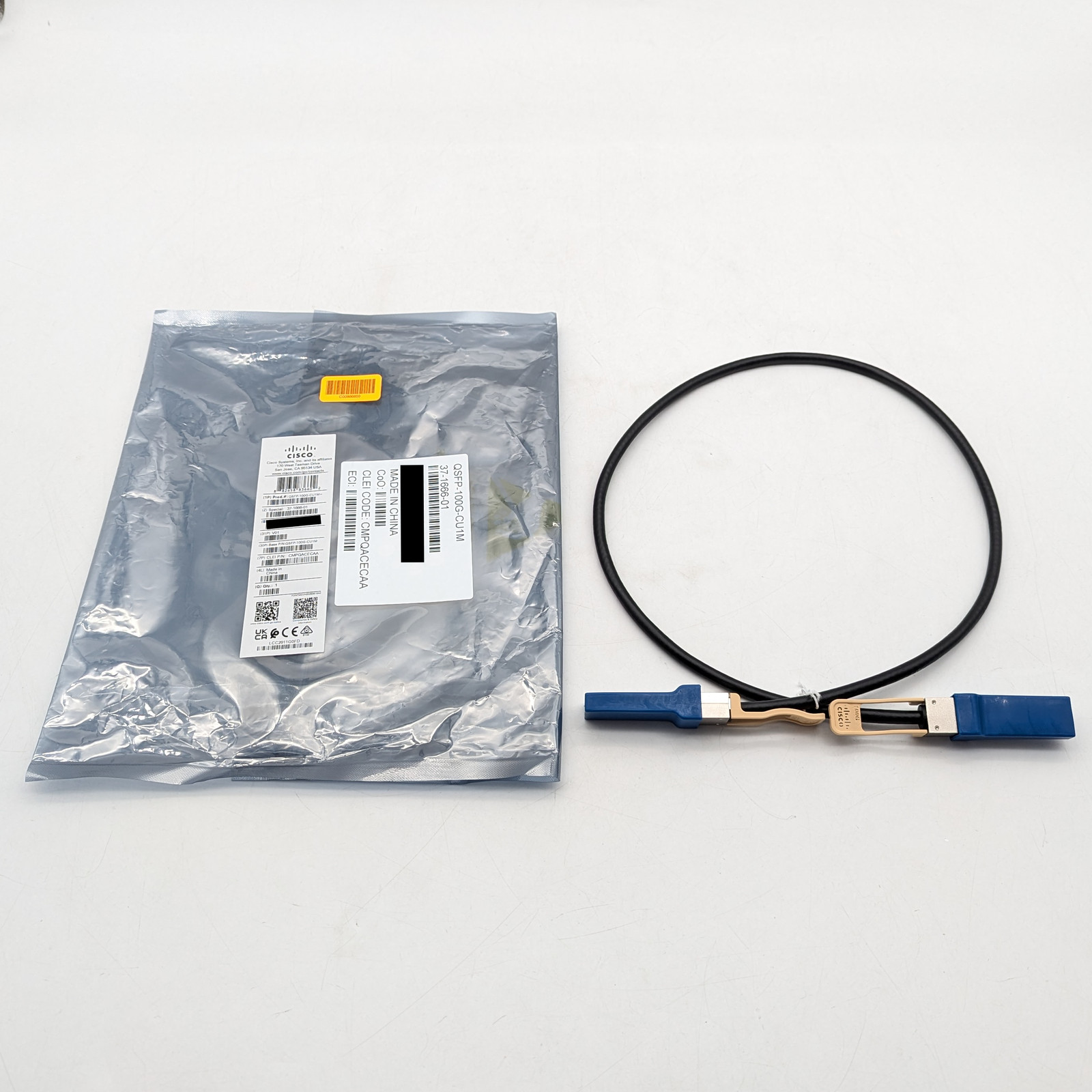 Cisco QSFP-100G-CU1M 100G Base Transceiver Cables w/ Passive Cable | Black