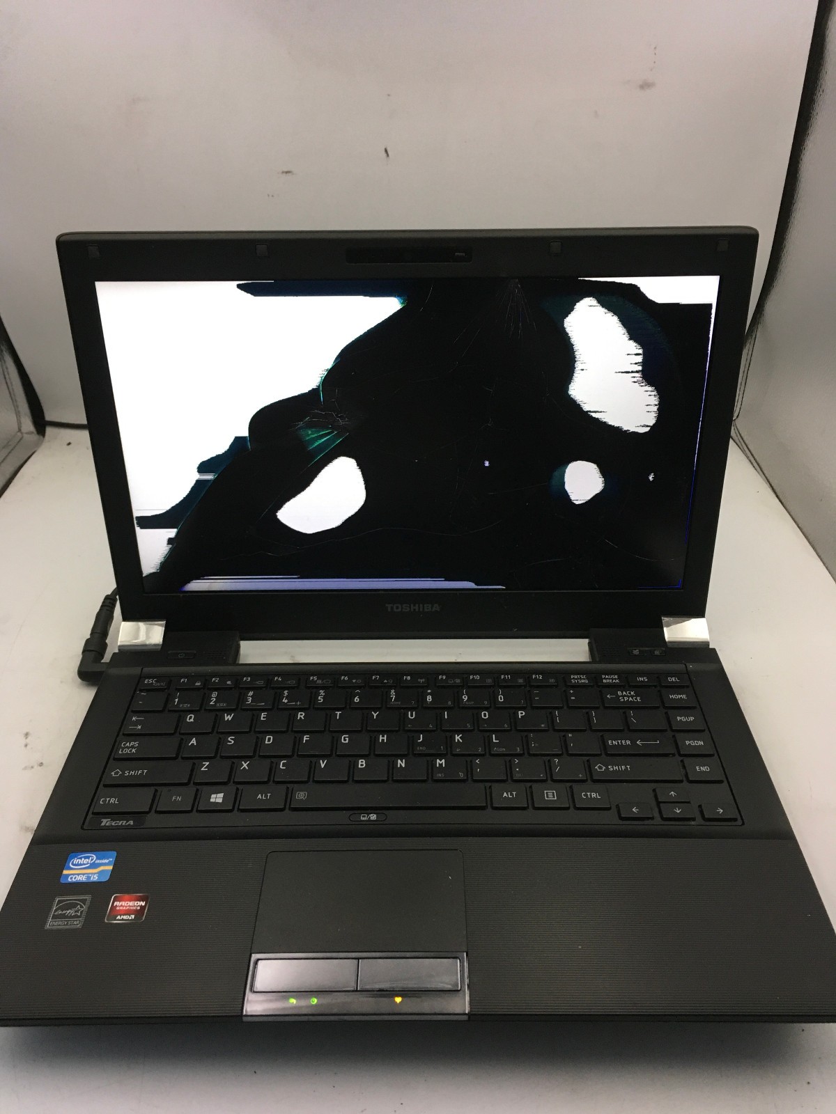 TOSHIBA TECRA R940 - FOR PARTS/BROKEN LCD - INTEL I5 3RD GEN - NO RAM - READ -BB