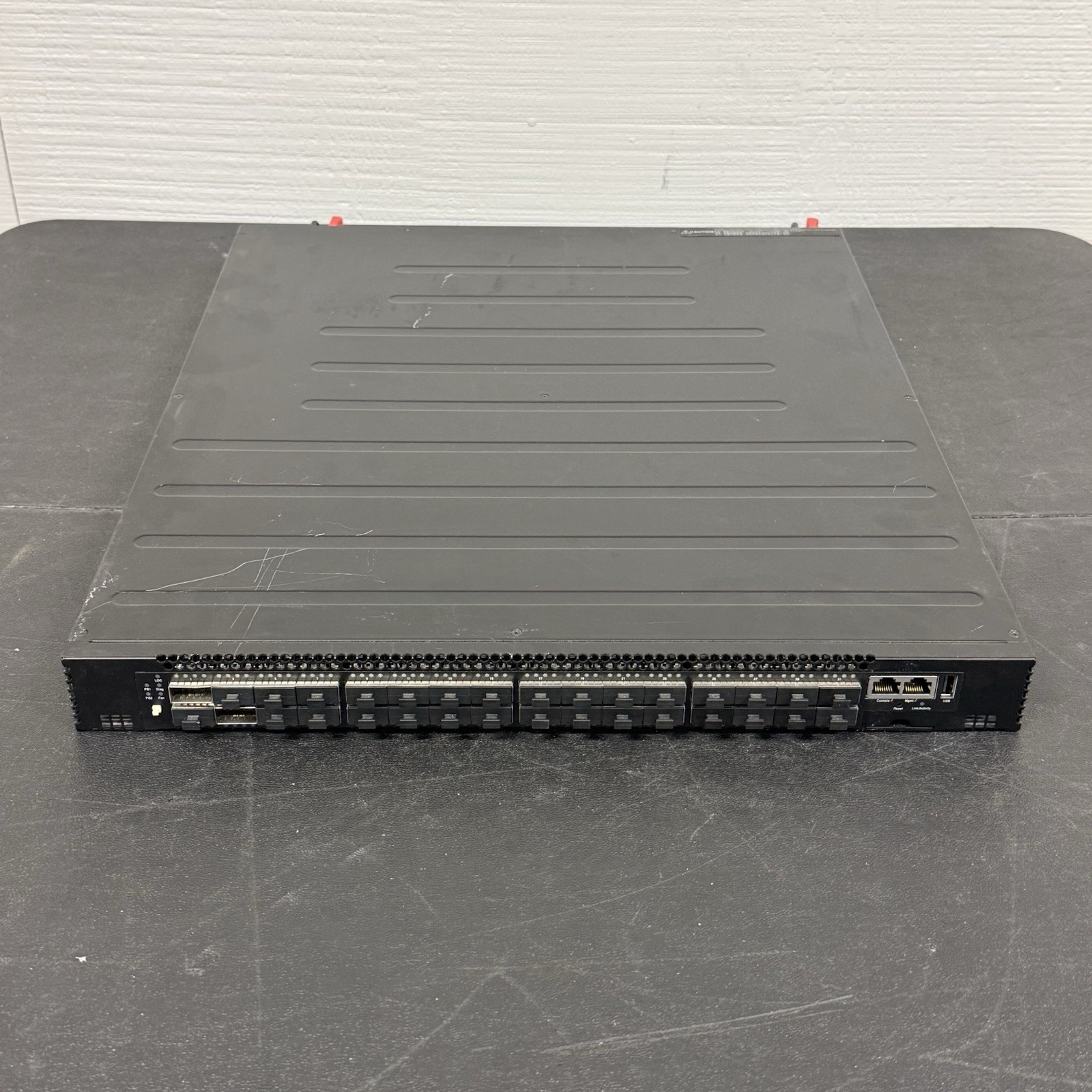 Edgecore 7712-32X-O-AC-F 32x QSFP28 100GbE Data Center Switch