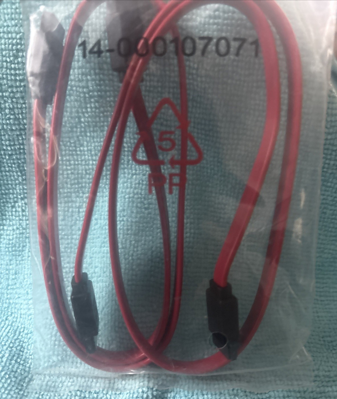 ASUS SATA CABLE, 2 Per pack. Red 19” PN: 14-000107071 HDD SSD DATA CORD. NEW