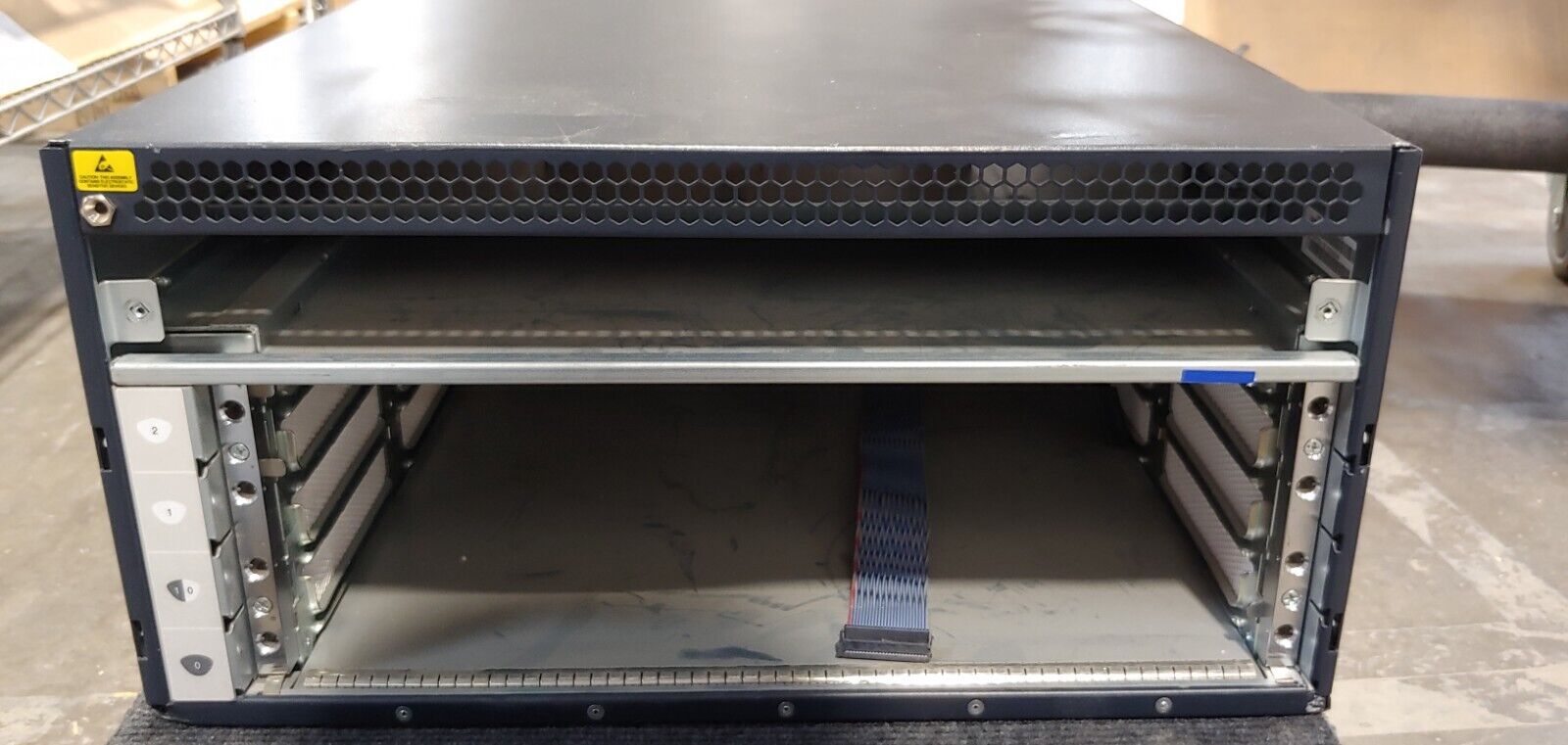 Juniper Networks CHAS-BP3-MX240-S Router Chassis, 2x PWR-MX480-2520-AC-S *BLEM*