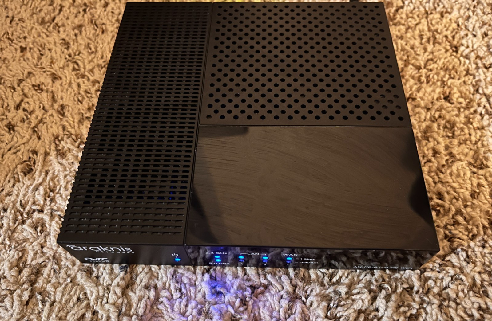 Araknis Networks Router Model #AN-110-RT-2L1W-WIFI "No Power Cord"