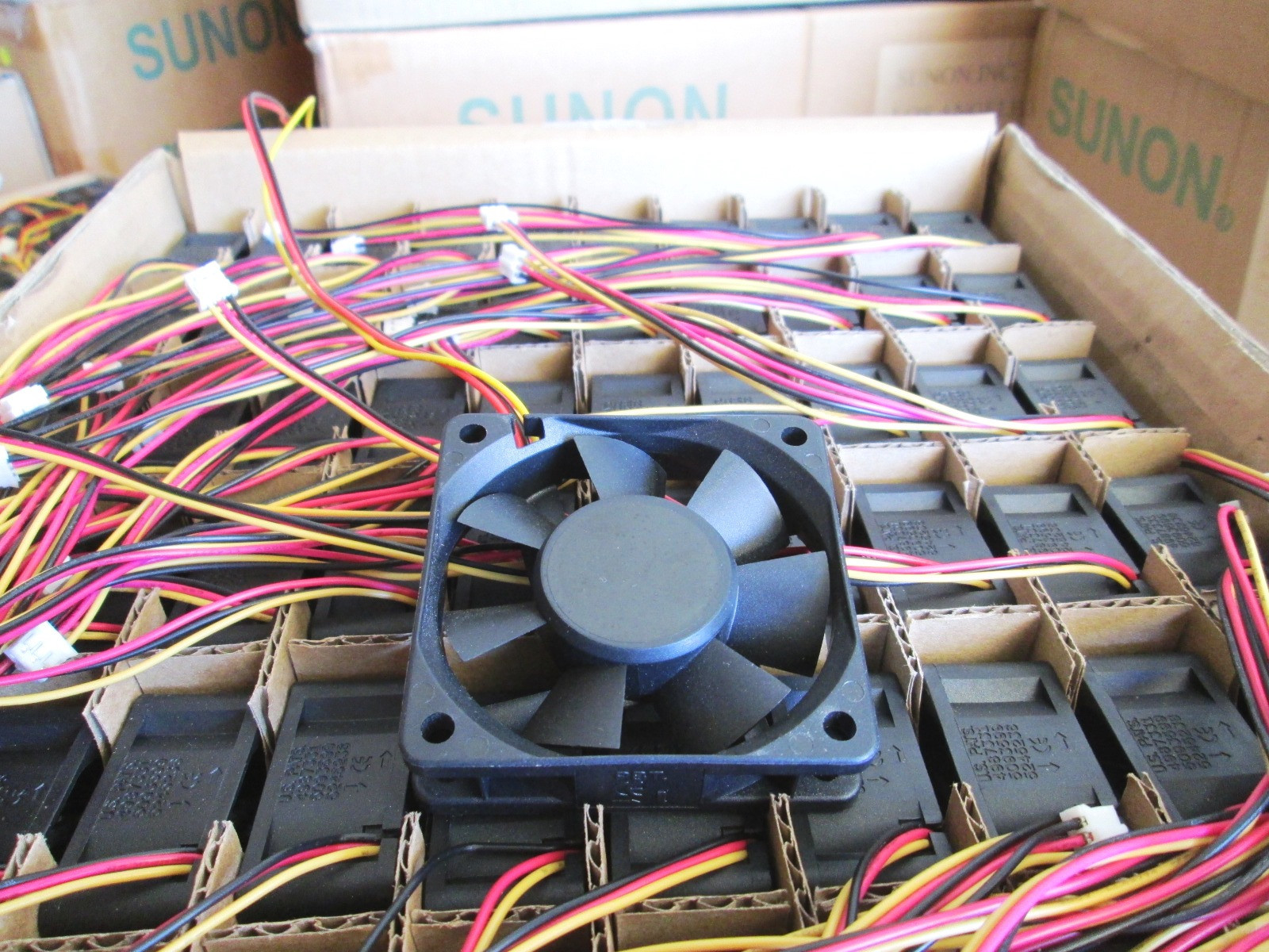 QUIET Cisco 2600 Series Replacement Fan(1x new fan) CISCO 2600 2600XM