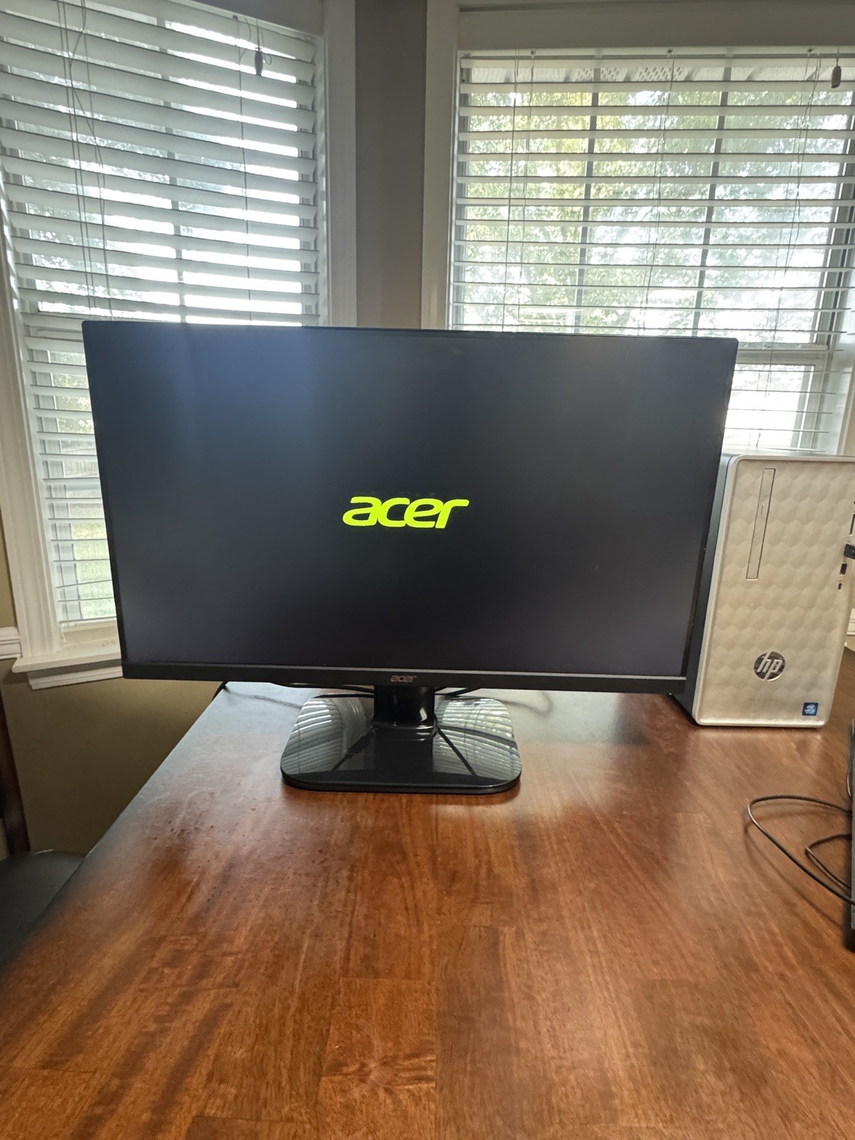 Acer 27" KA272 P6bi Widescreen 1920x1080 144Hz 250Nit 1ms 100x100 