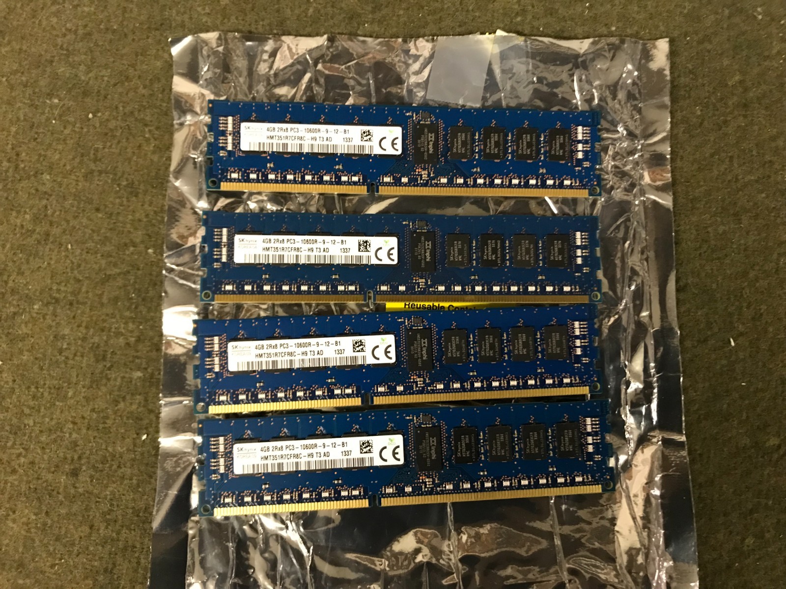 SkHynix HMT351R7CFR8C-H9 4GB DDR3-1333Mhz PC3-10600 RDIMM Server Memory RAM QTY4