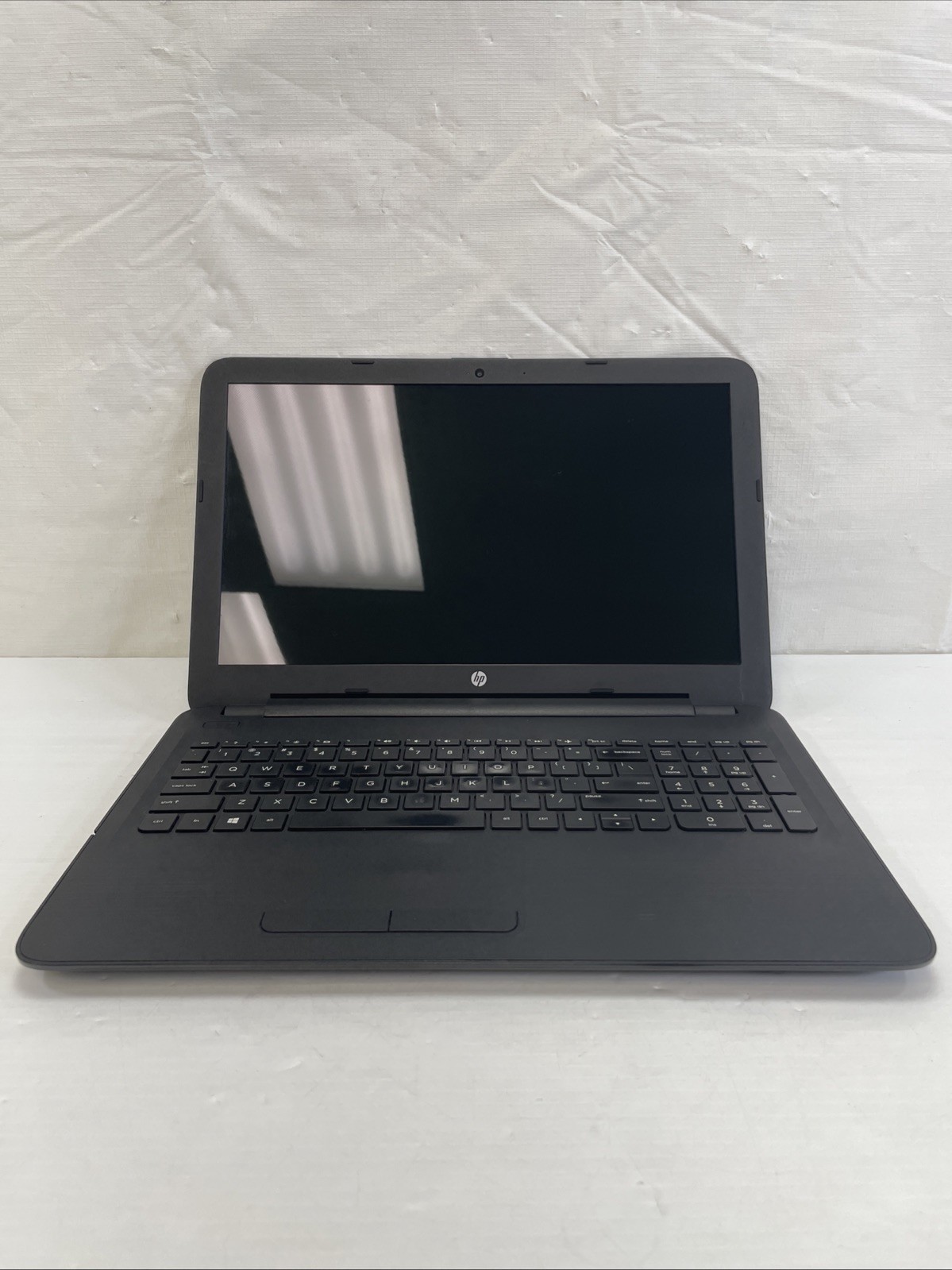 HP 15-BA079DX 15.6" AMD A10-9600P 2.4GHz 6GB RAM 1TB HDD Radeon R5 Win10 #1