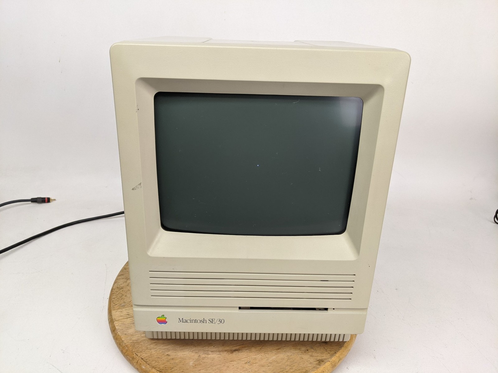 Apple Macintosh SE/30 M5119 Vintage Computer w/ Radius Pivot For Parts or Repair
