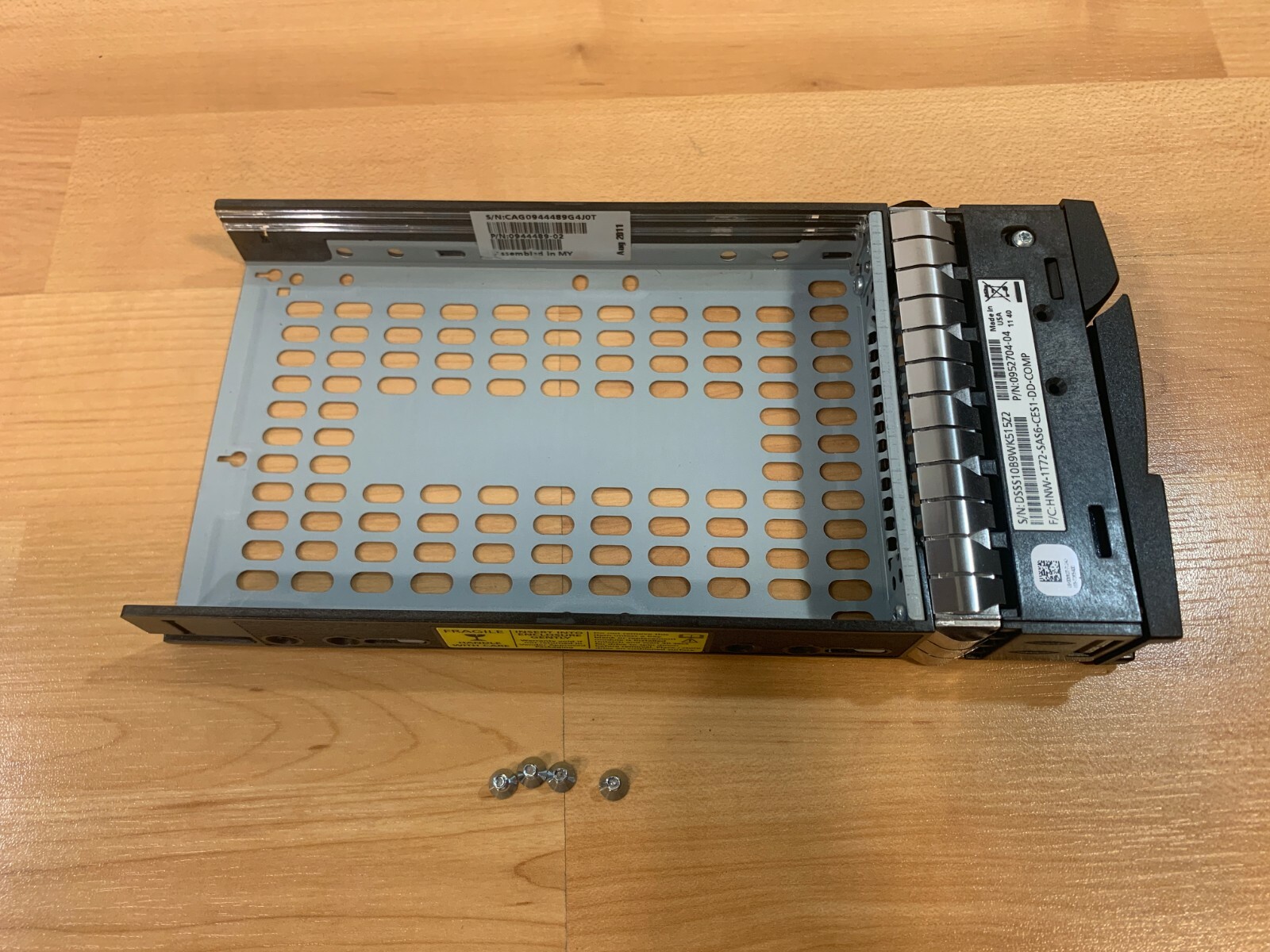 0944489-03 Dell EqualLogic Compellent 3.5" Hard Drive Tray Carrier 0946111-04