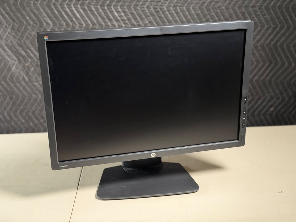HP DREAMCOLOR Z24x G2 COLOR GRADING MONITOR 24"