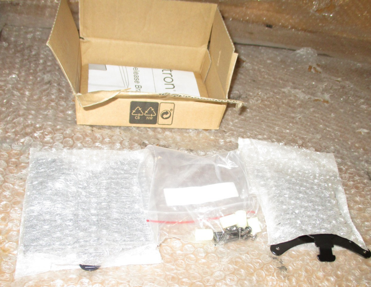 Ergotron 60-589-060 Quick Release LCD Bracket