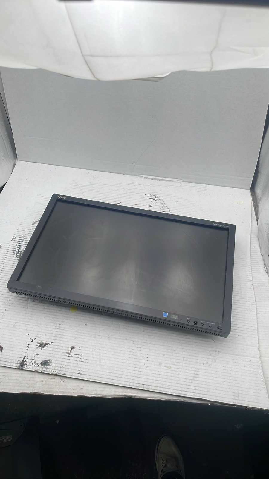 NEC MultiSync E231W-BK 23" Widescreen LCD Monitor DisplayPort DVI VGA Black 2010