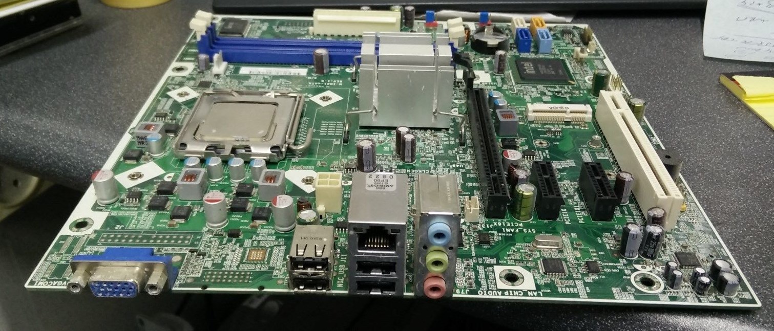 HP Compaq 582679-001 500B MT Motherboard with Intel E5400 CPU & I/O Plate