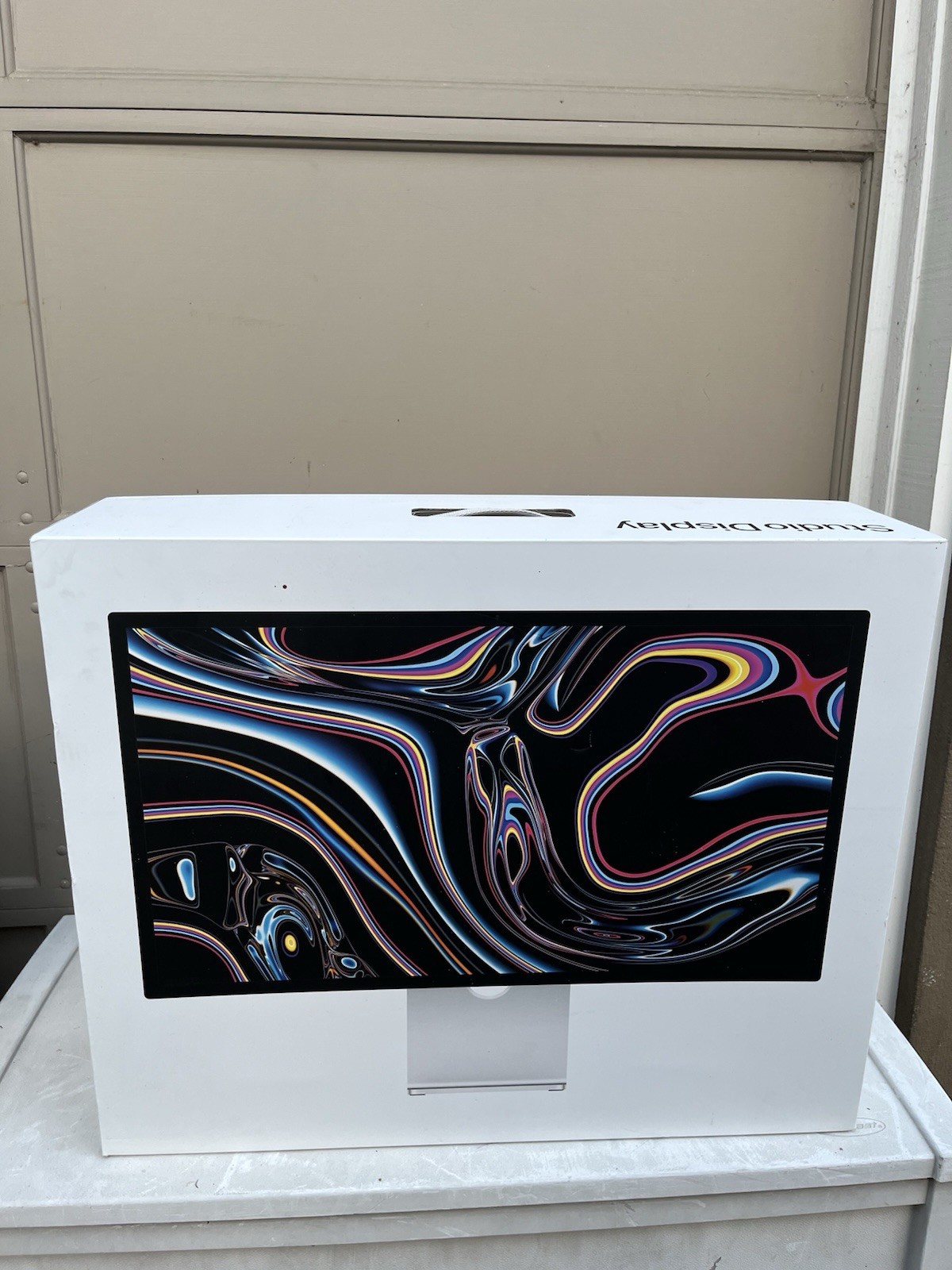 Box ONLY: for Apple Studio Display 27 Inch Monitor of Model A2525. Box Only
