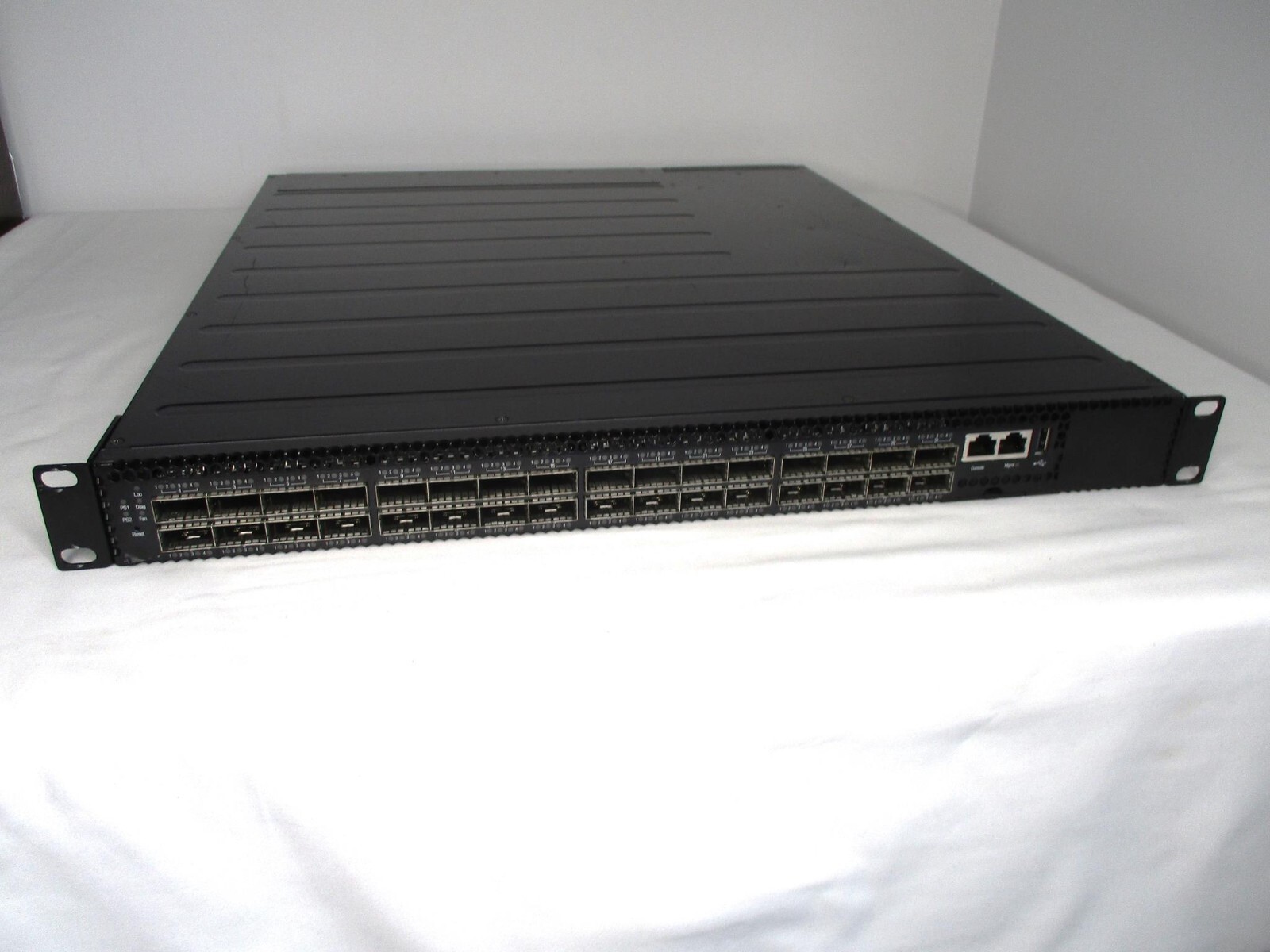 HP Altoline 6940 32QSFP+ 40GB ONIE AC Back-to-Front Switch JL166A -AS IS NO BOOT