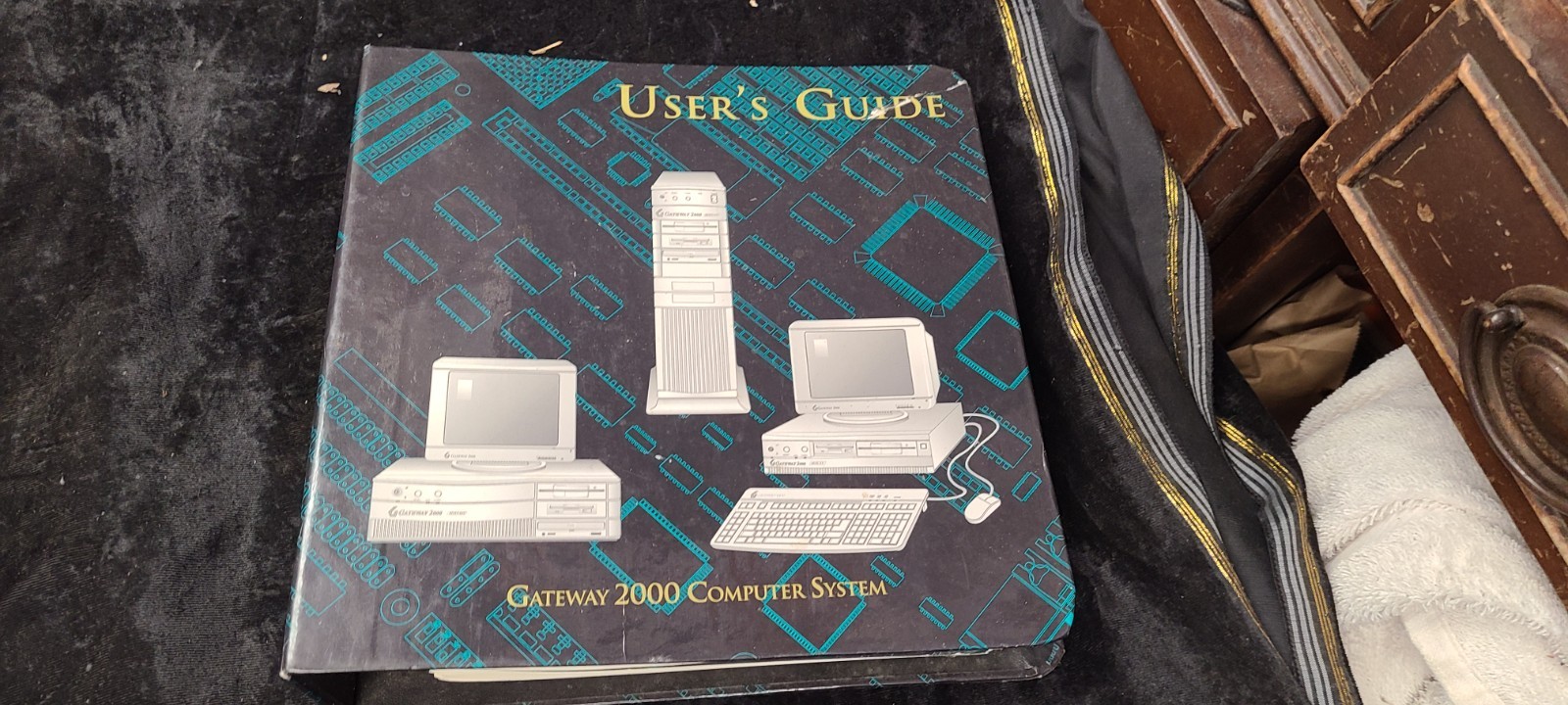 Gateway 2000 Computer System User's Guide Complete in Binder