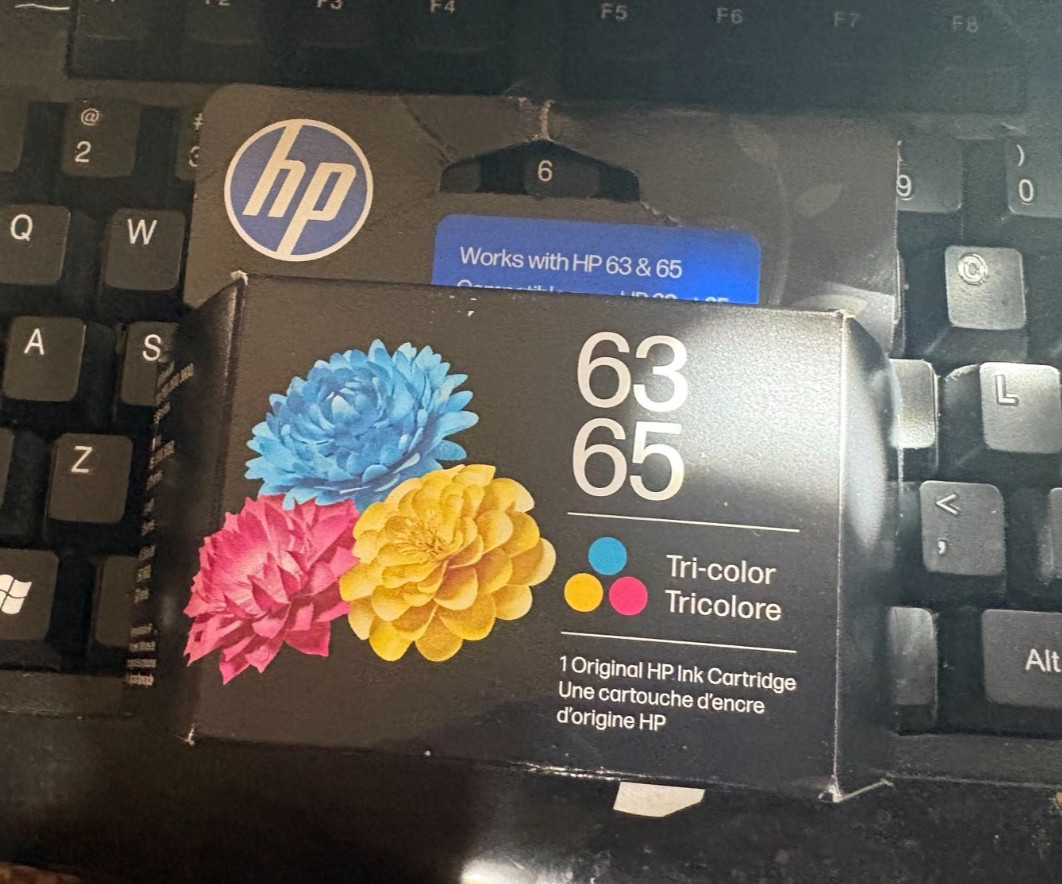 HP 63/65 Tri-color Original Ink Cartridge, B7RT2AN EXP 1.2028