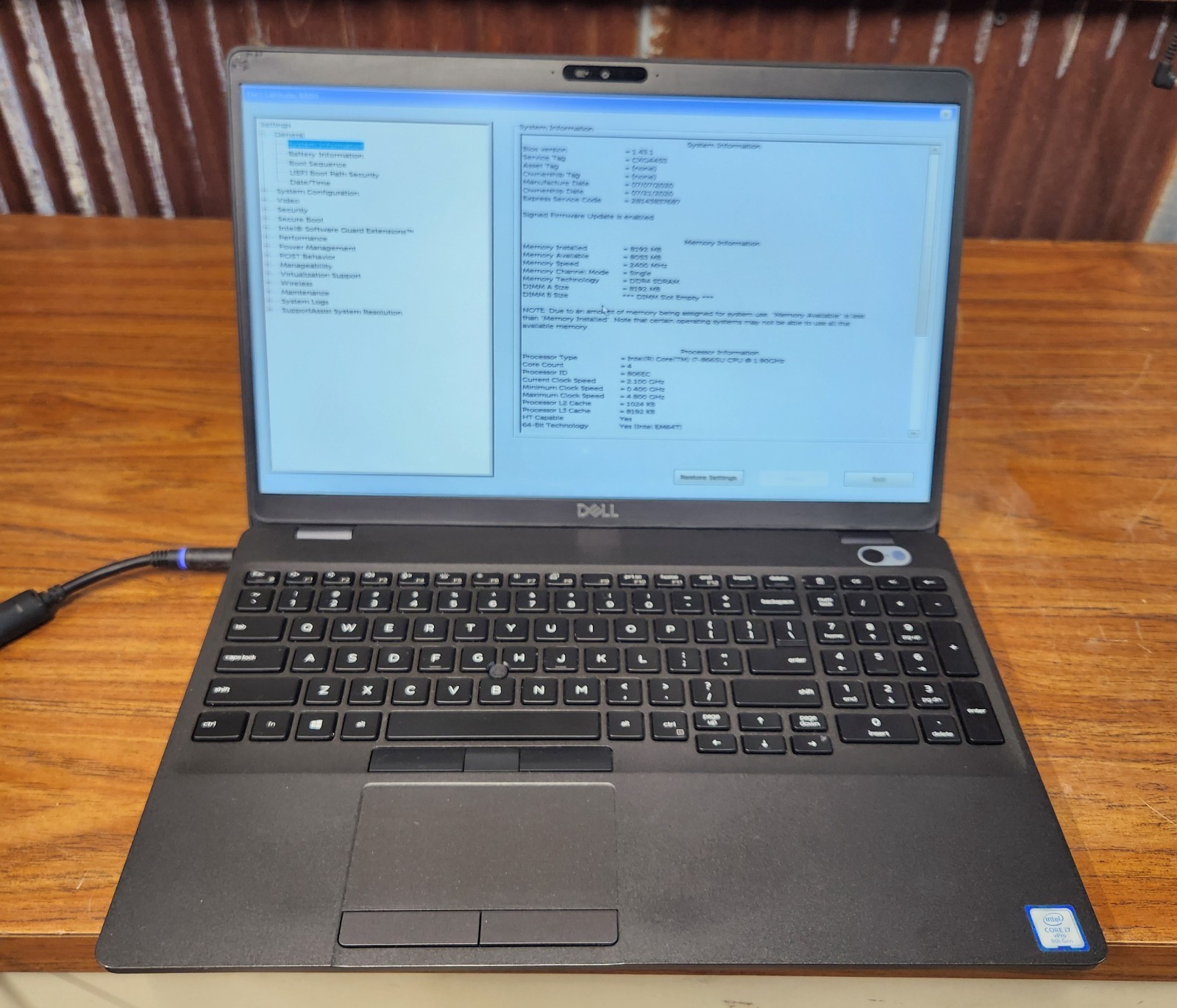 Dell Latitude 5500 - No Batt, No SSD - (15.6" / Core i7-8665U / 8GB) + Charger