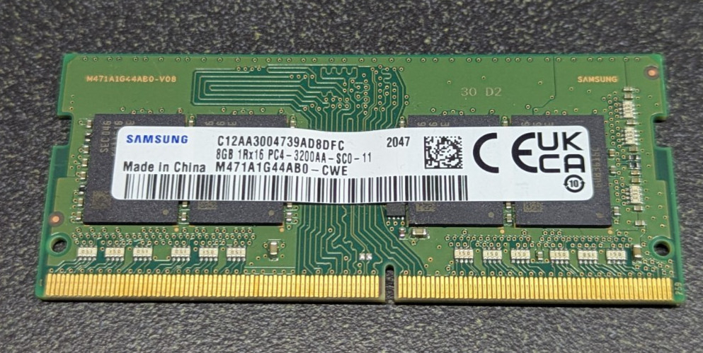 Samsung 8GB 1Rx16 PC4-3200AA M471A1G44AB0-CWE Laptop Memory