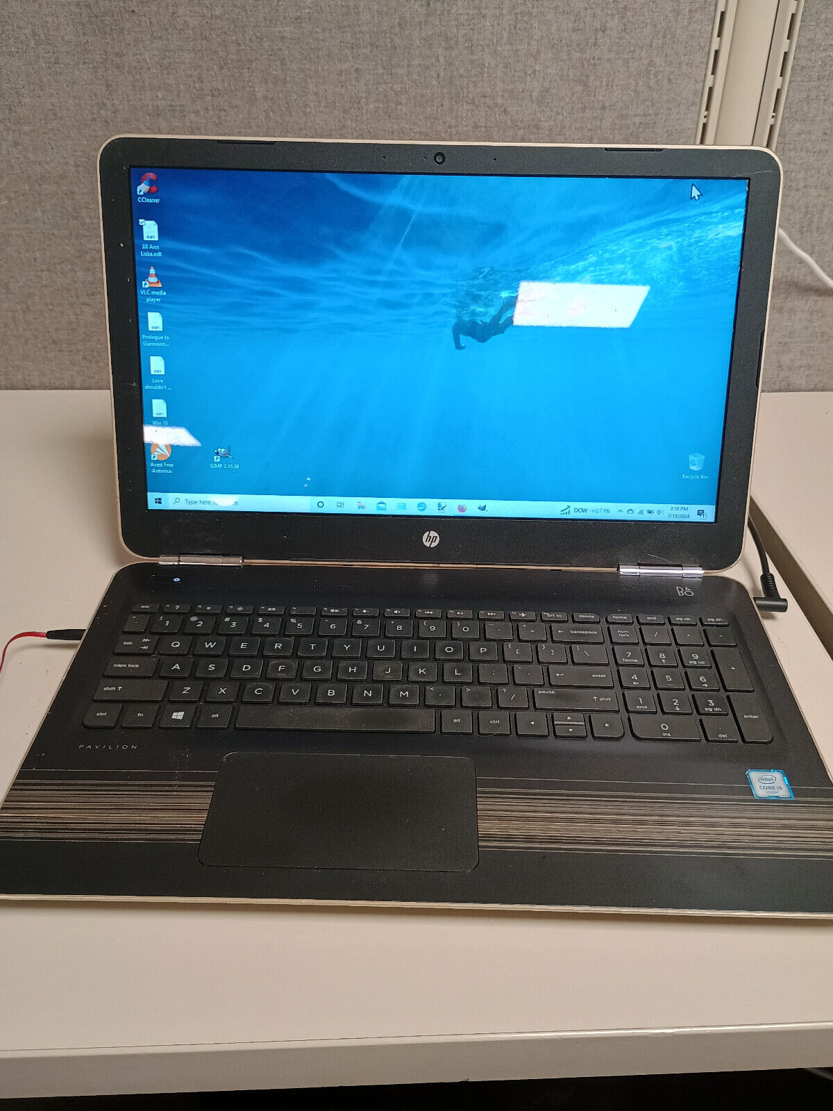 HP Pavilion Laptop, i5 5200U, 2.3 Ghz, touchscreen, 8 GB RAM, PRICE REDUCED 