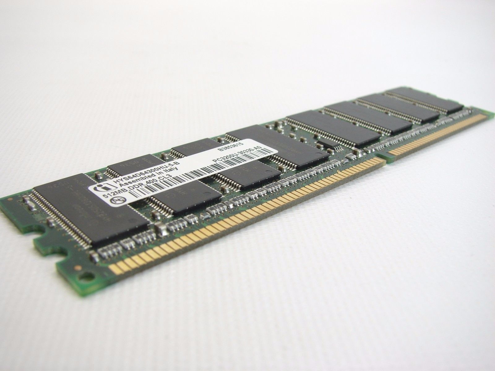  Infineon HYS64D64300HU-5-B 512MB PC-2700U-25330 DDR-400MHz CL 3.0 (T51)
