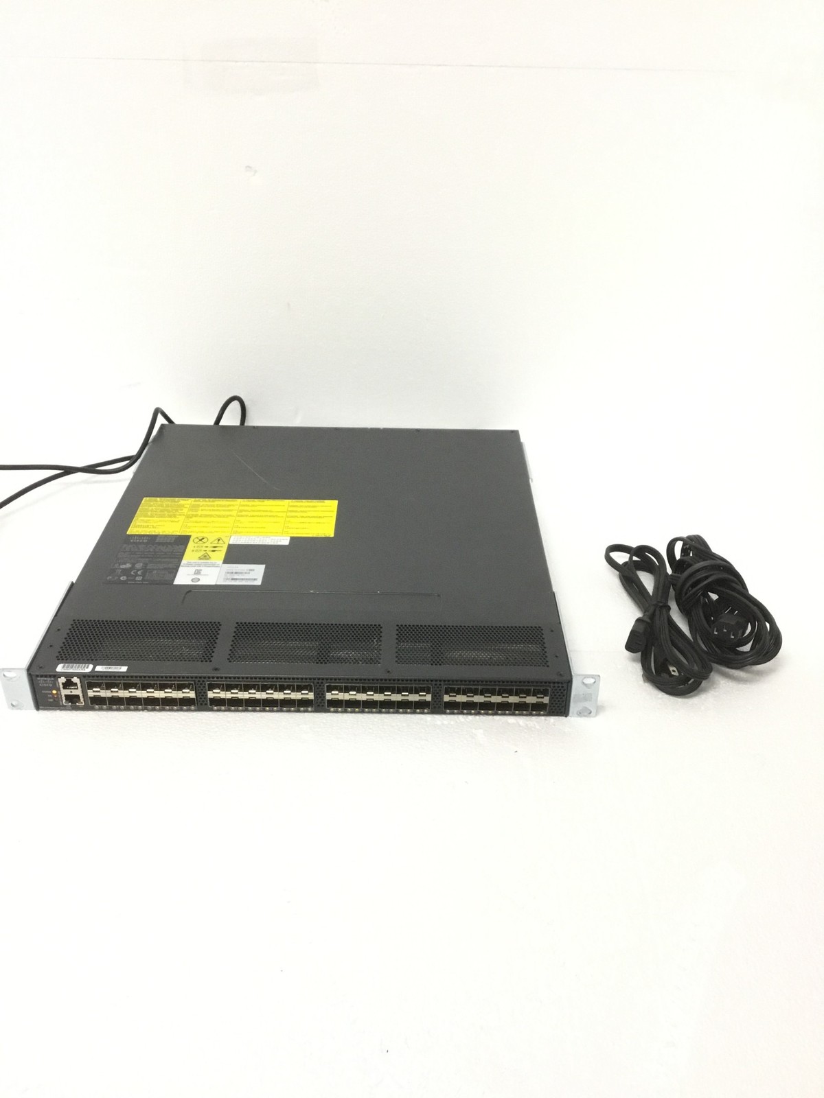 Cisco DS-C9148-32P-K9 MDS 9148 48-Port Fibre Channel Switch w/ PSUs & Ears