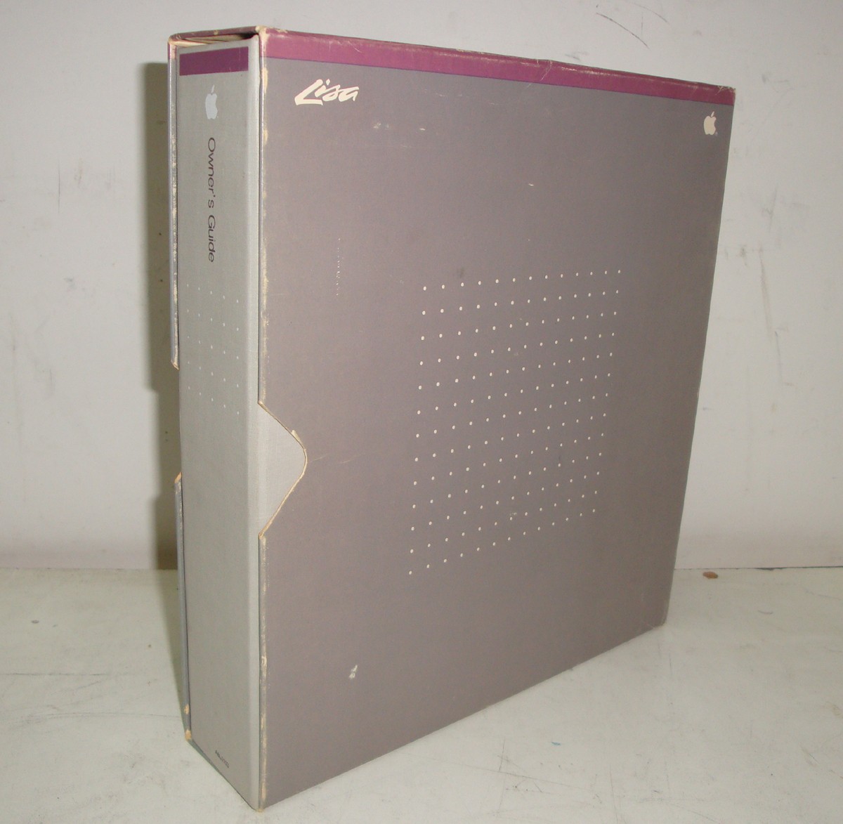 APPLE LISA  2 MANUAL OWNERS GUIDE PART FACTORY SEALED IN EXCELLENT CONDITION