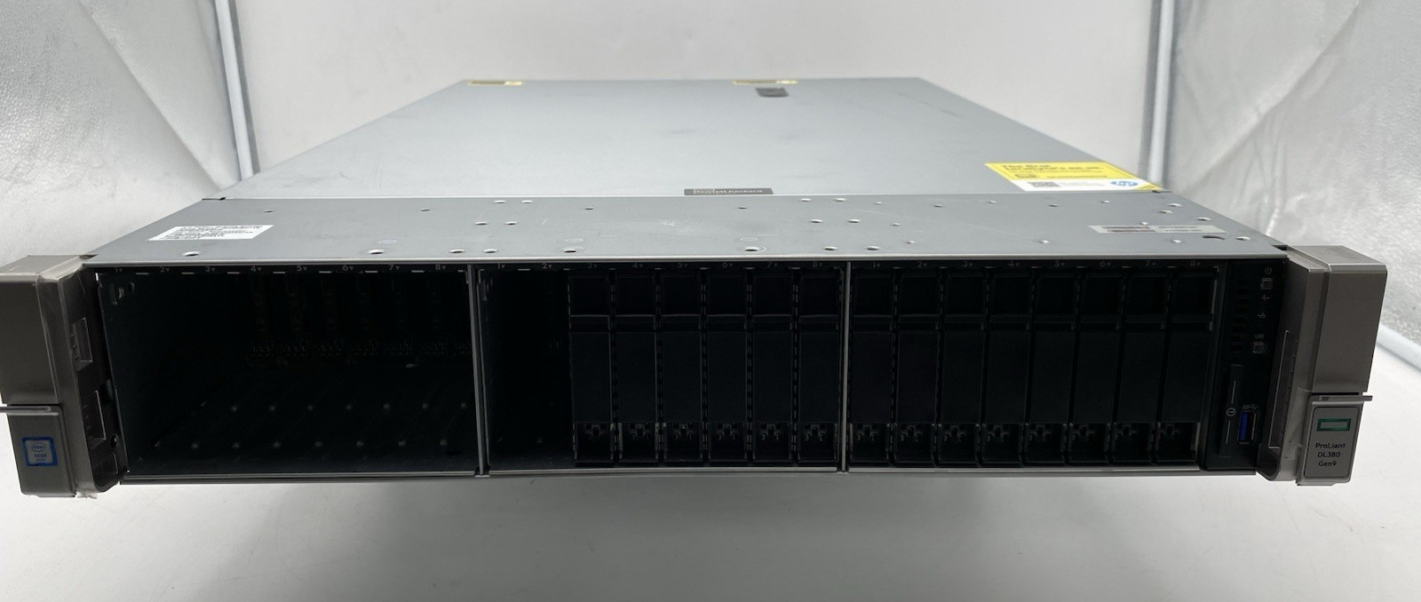 HP ProLiant DL380 Gen9 2x Xeon E5-2640v3 2.6GHz 16GB RAM P440ar No HDD 2x 800W