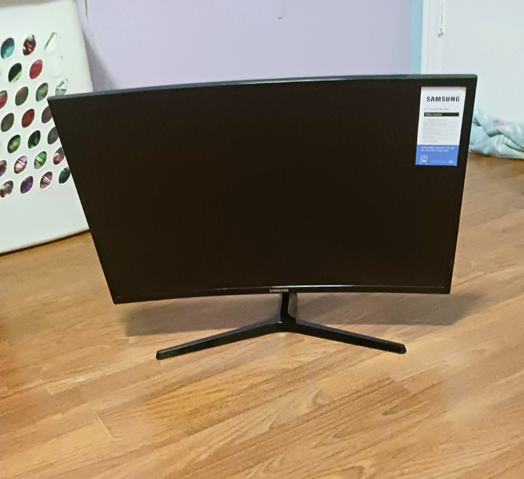 Samsung CF39 Series 27" Curved Screen Monitor 16:9 Black
