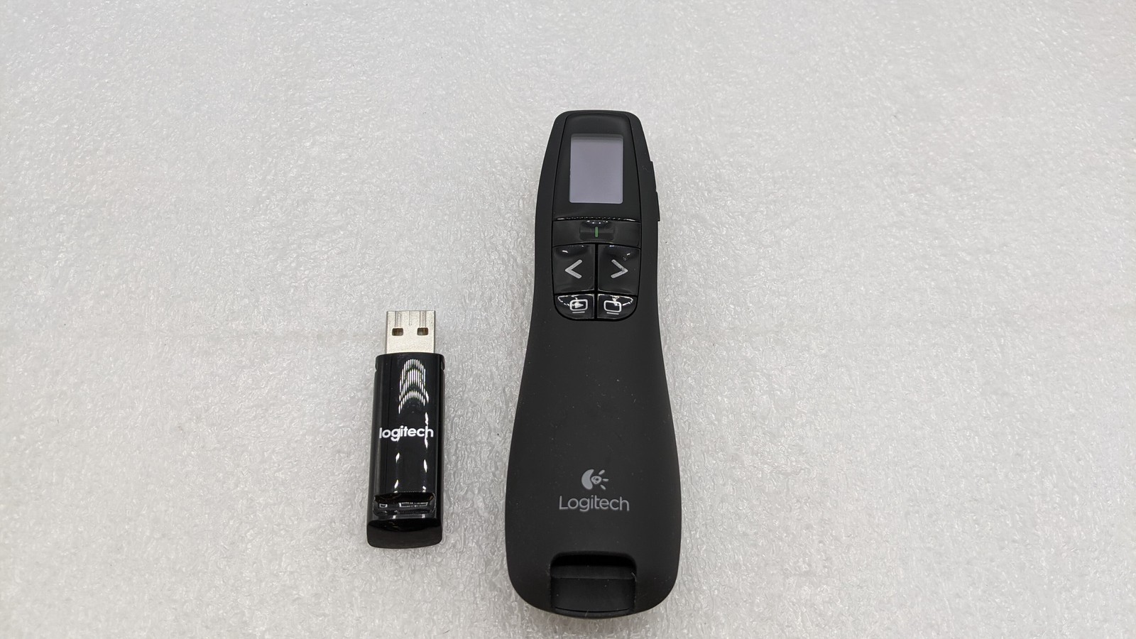 Logitech R800 Series LCD Laser Presentation Remote w/ Dongle (R-R0009) FREE S/H