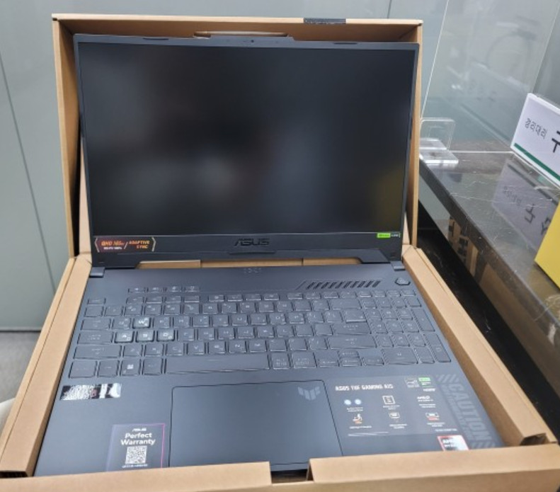 ASUS TUF Gaming A18 18" FA808UM-S8031 / FreeDOS RTX5060 32GB/512GB Ryzen7 260