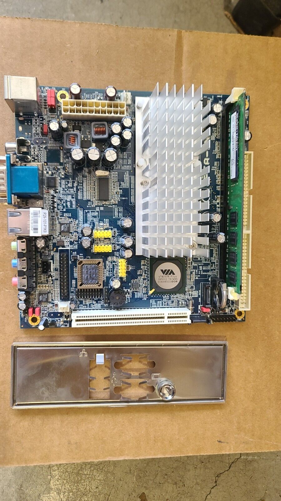 VIA EPIA-LN10000EAG Mini-ITX Motherboard w/ 1GB RAM, I/O Shield.