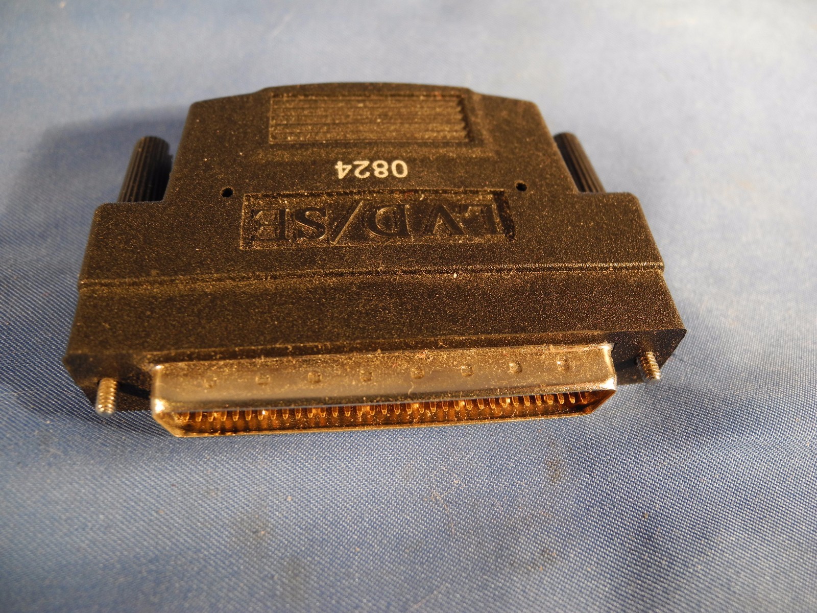 10006525-501 NEW SCSI LVD/SE HD68 Male Pin External Terminator 10006525501 