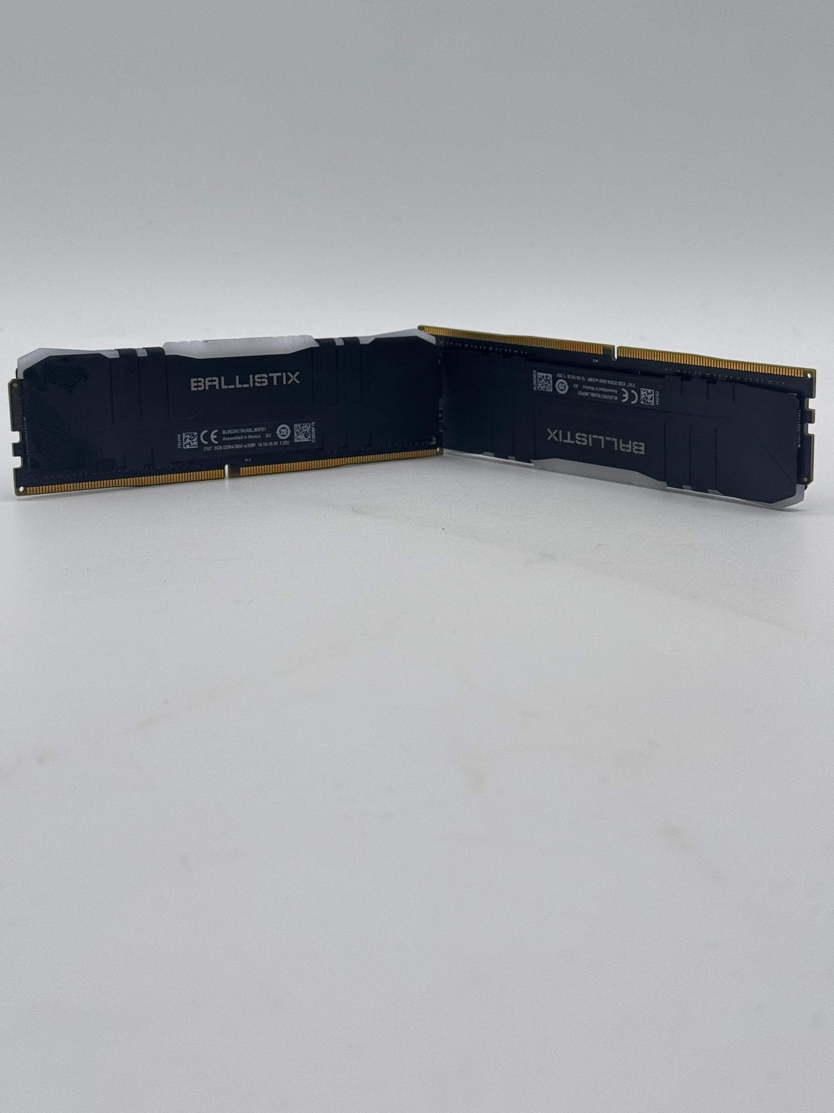 Crucial Ballistix 16GB Kit (2x8GB) DDR4 CL16 RAM